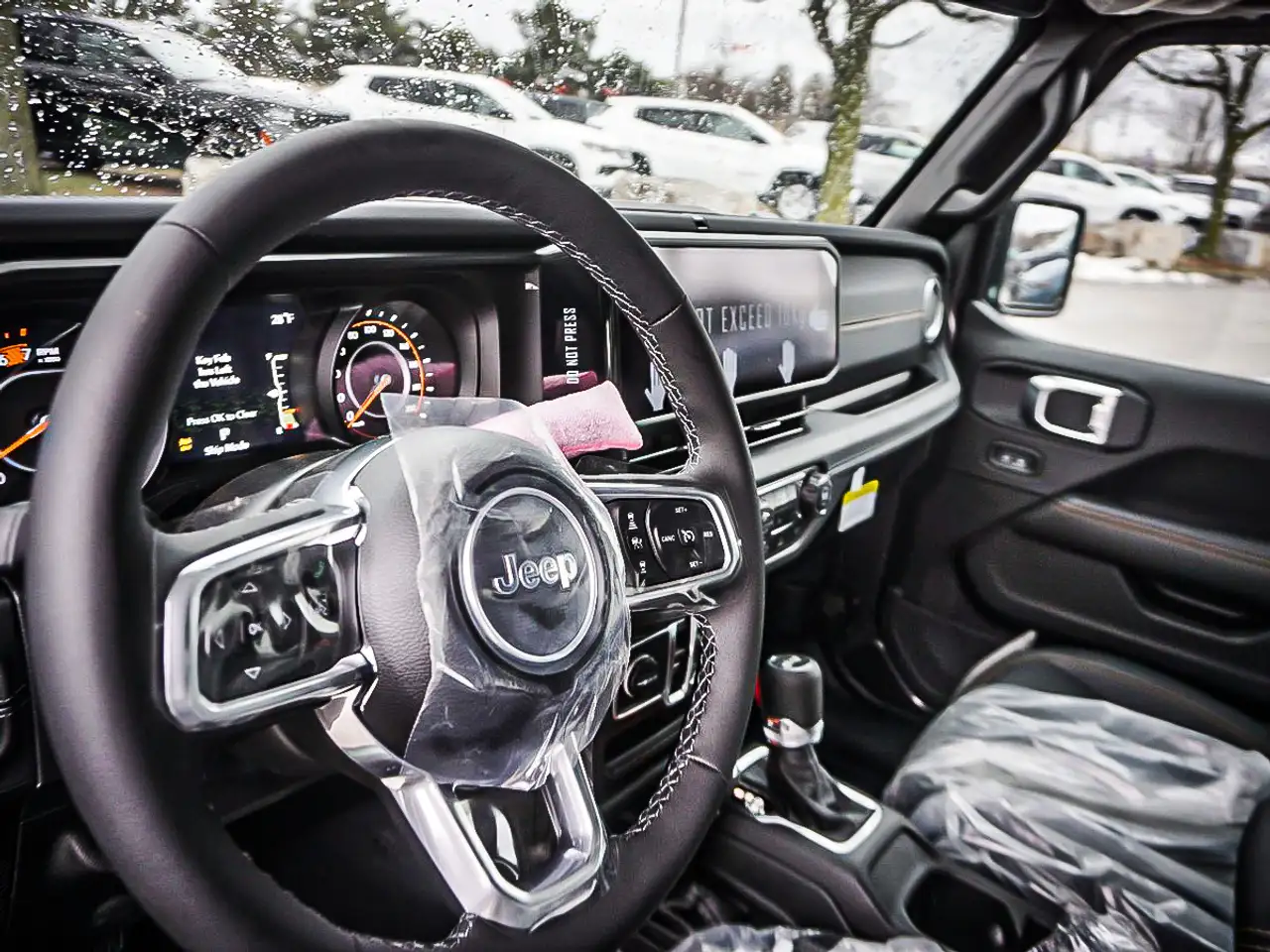 Jeep Wrangler снимка Jeep Wrangler