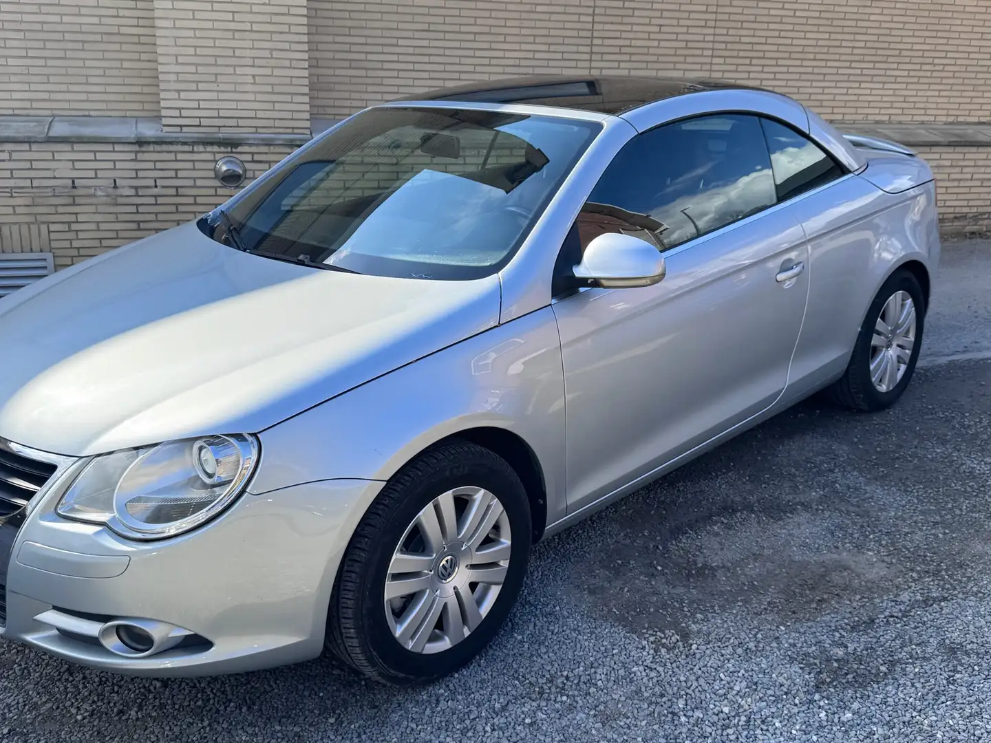 Volkswagen Eos 2.0 16S TDI 140 Uniquement export Grijs - 2