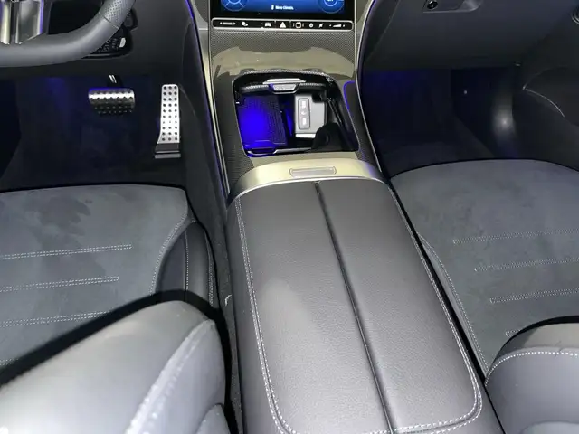 Mercedes-Benz 300 view 10