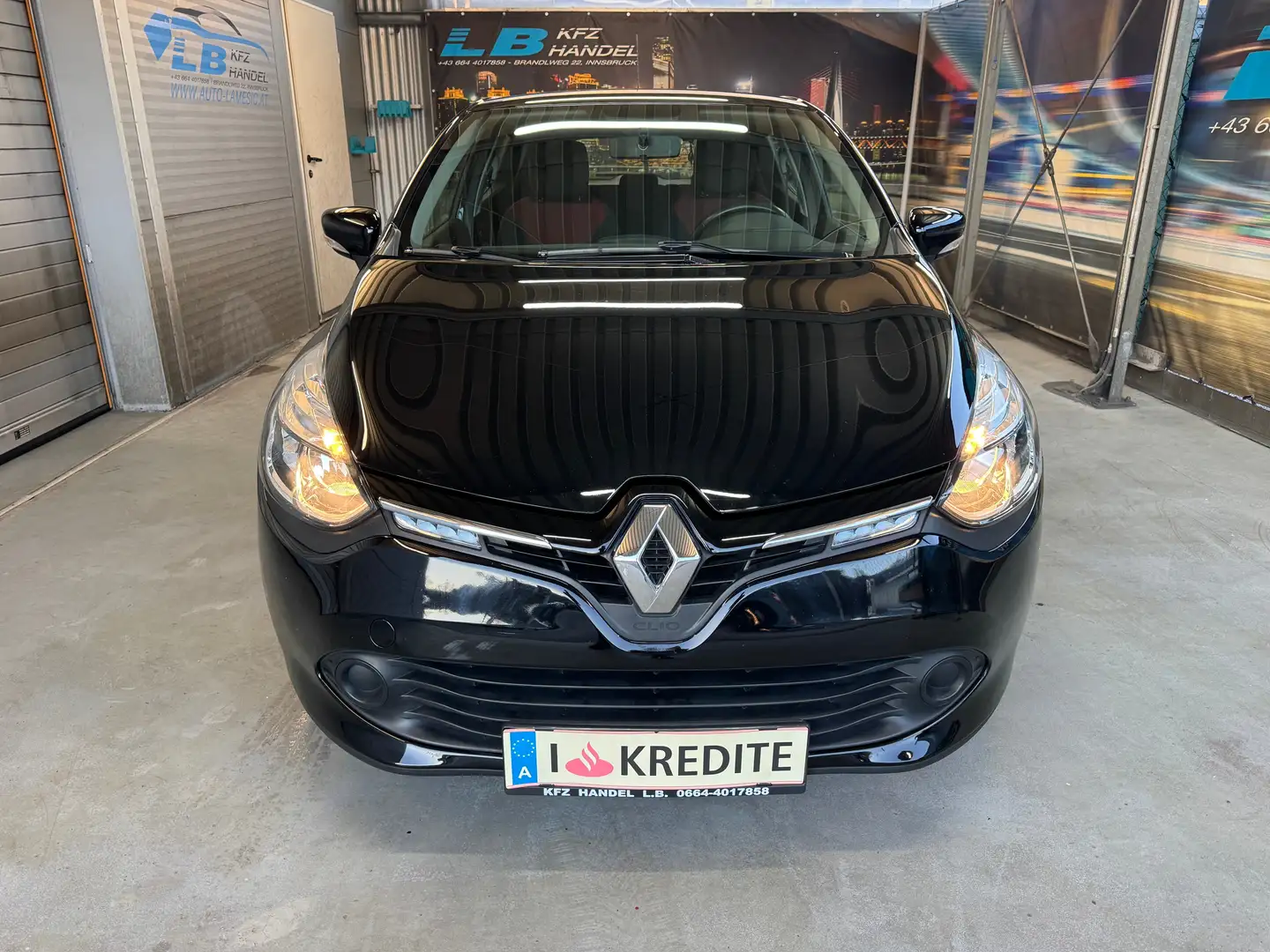 Renault Clio Expression Schwarz - 2