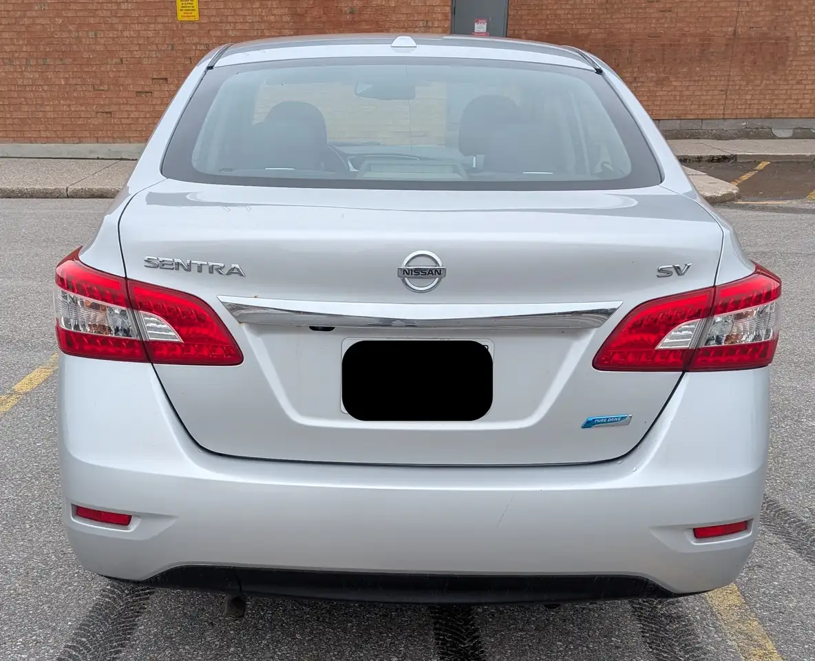 Nissan Sentra снимка Nissan Sentra
