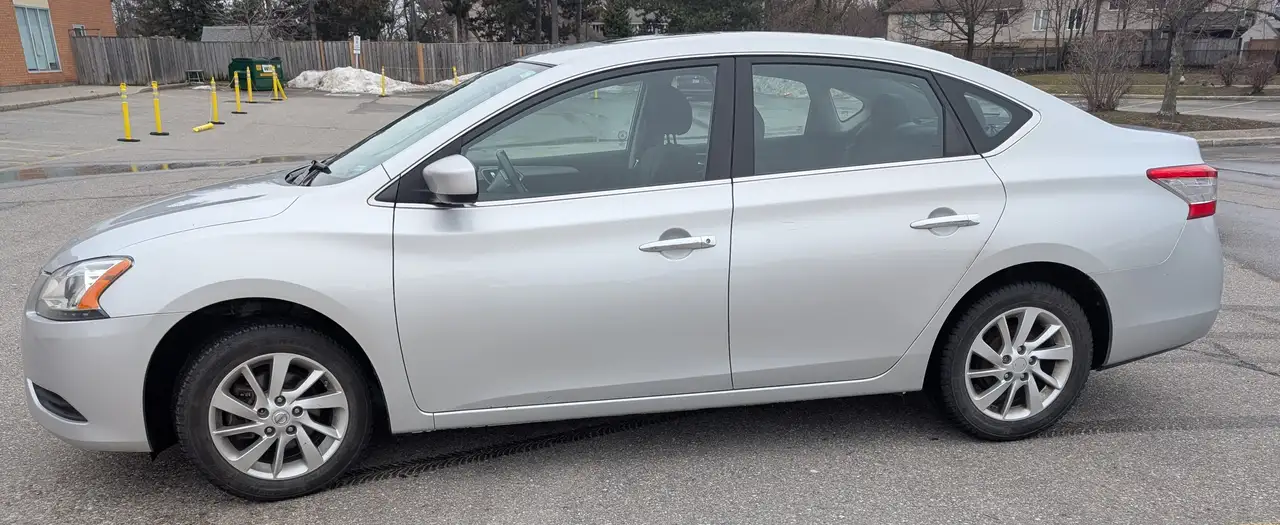 Nissan Sentra снимка Nissan Sentra