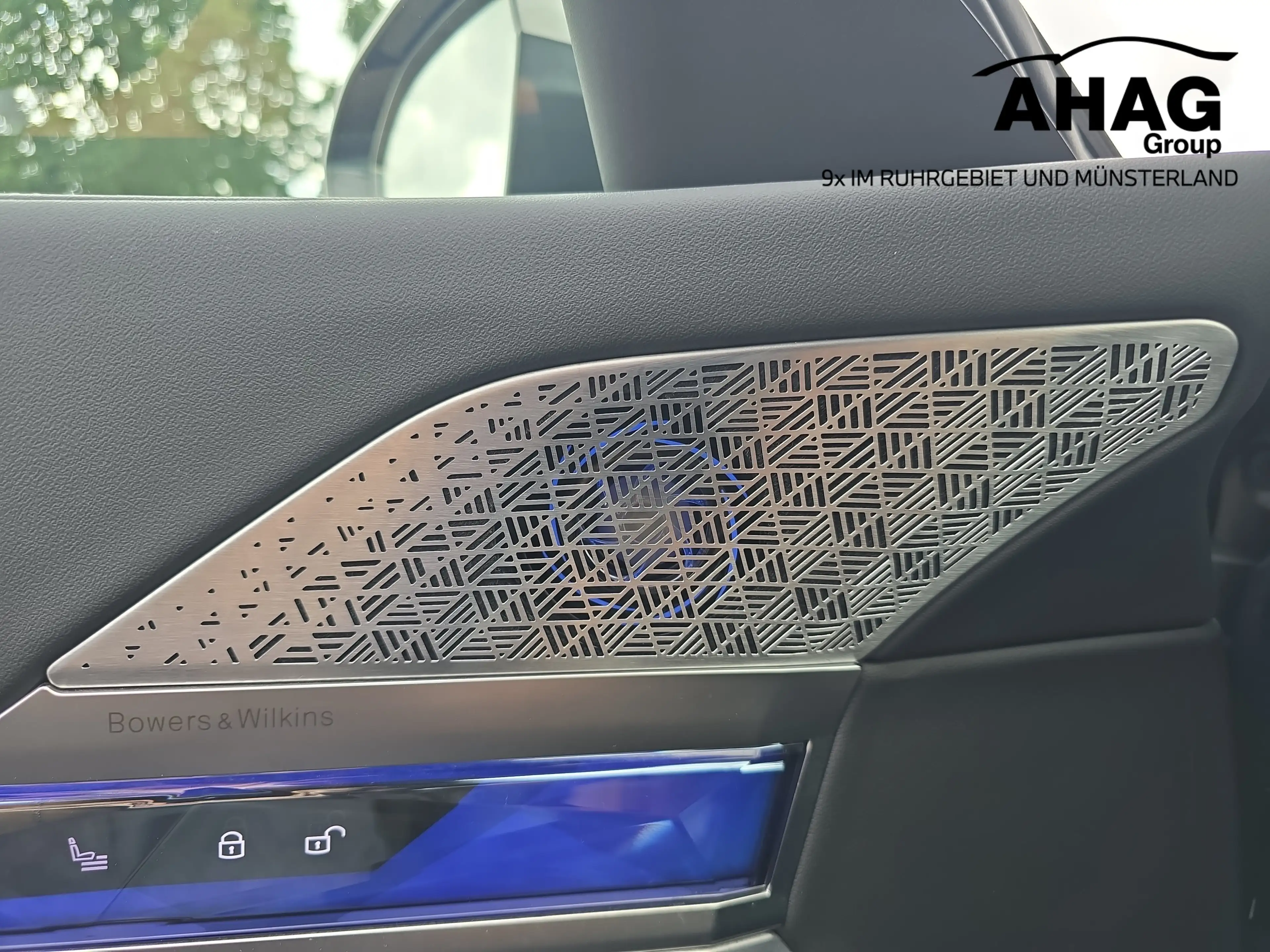 BMW i7 xDrive60 Limousine — photo 13