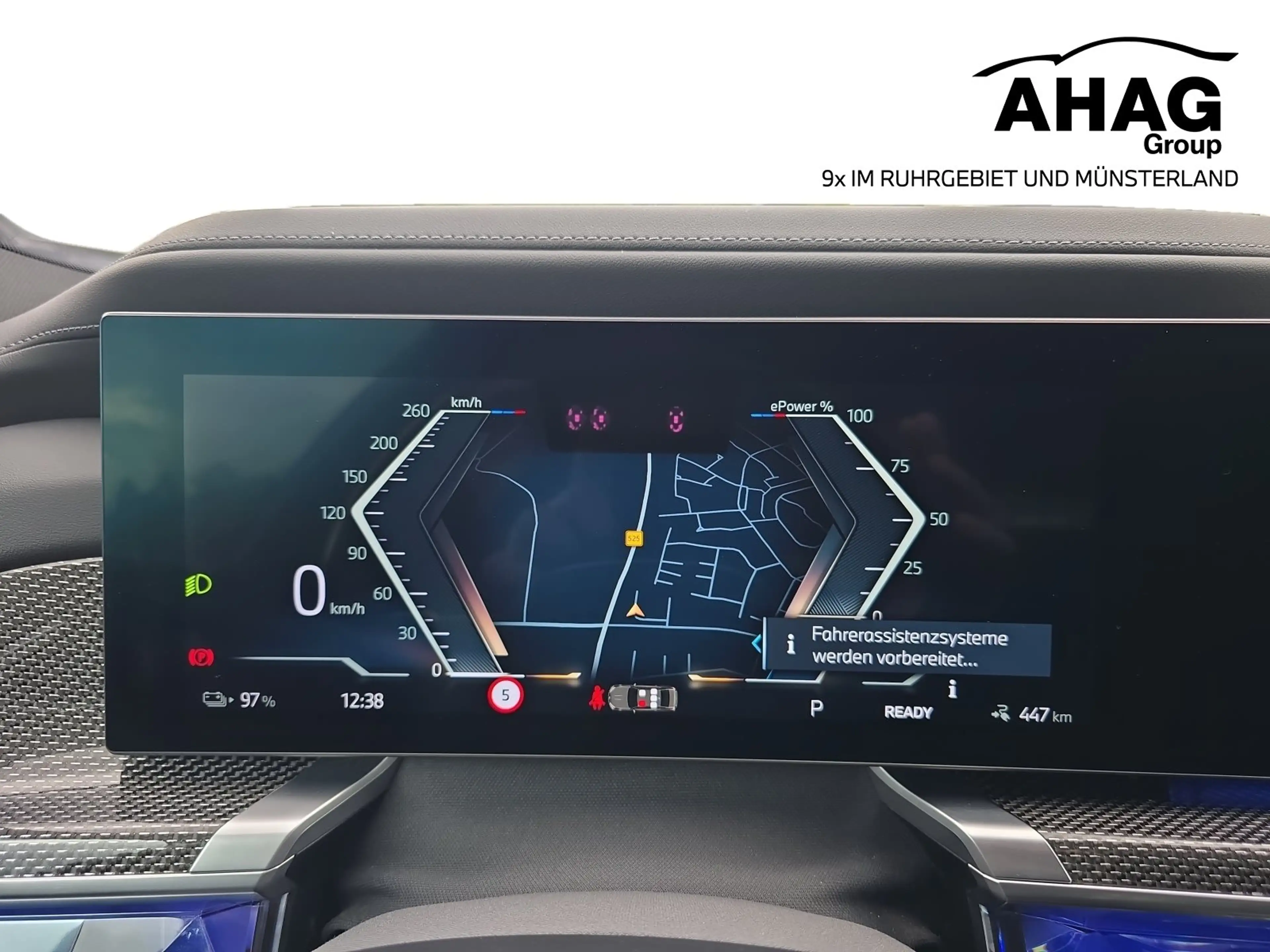 BMW i7 xDrive60 Limousine — photo 11