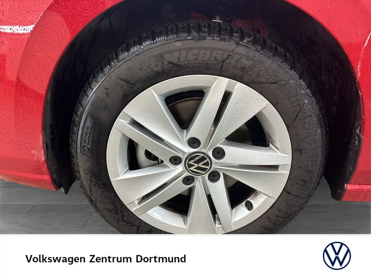 Volkswagen Golf VIII 1.5 eTSI LIFE FACELIFT CAM ACC CARPLAY 7