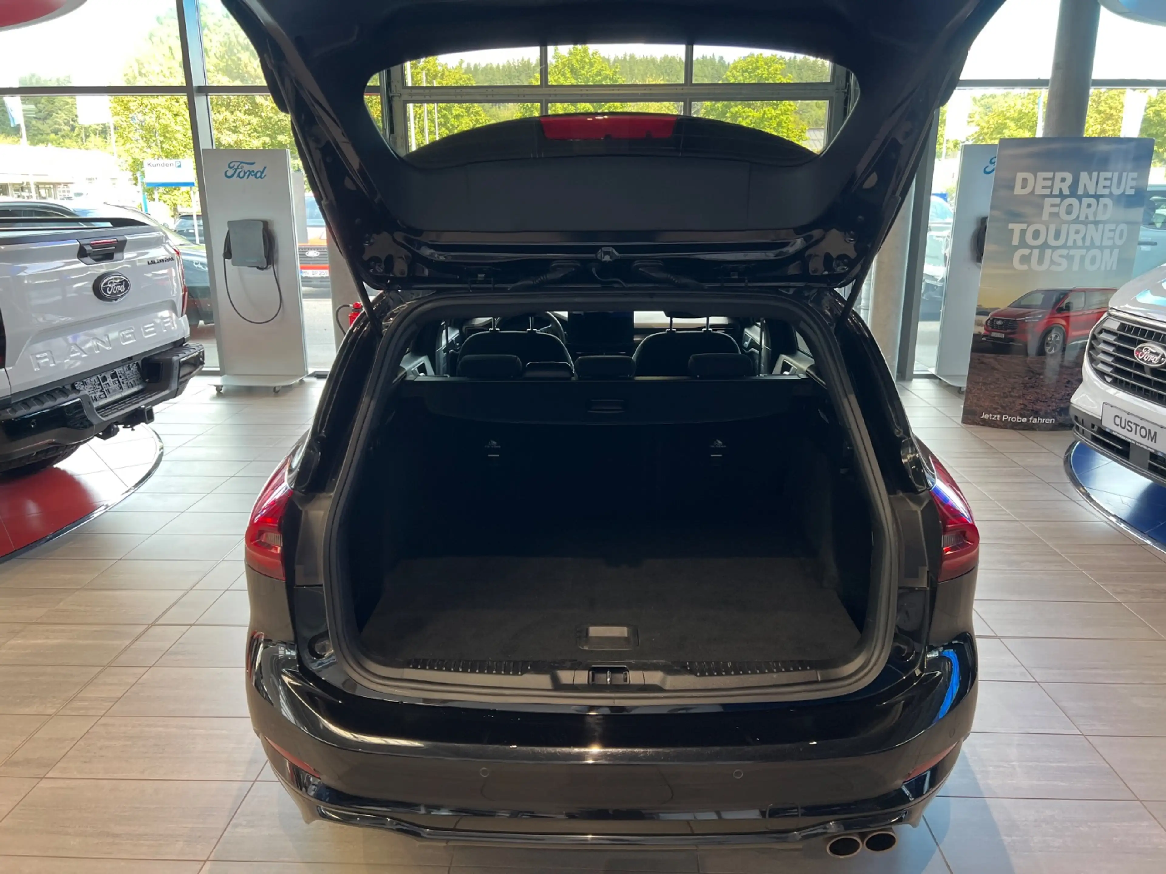 Ford Focus Turnier 1.0 EcoBoost ST-Line LED ACC Navi — photo 9