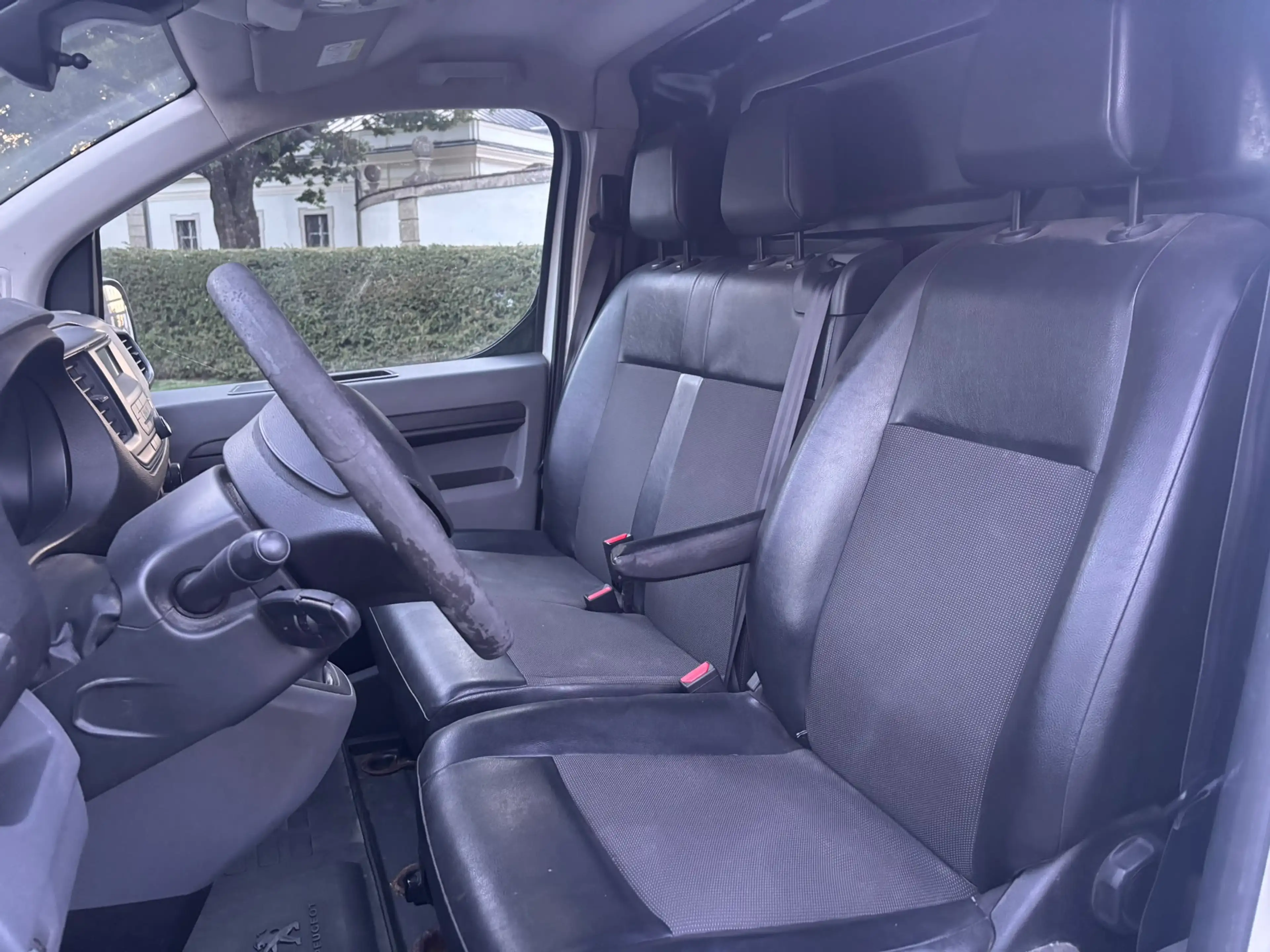 Peugeot Expert L1 *PICKERL*KLIMA*AHK*SCHIEBETÜR* — photo 11
