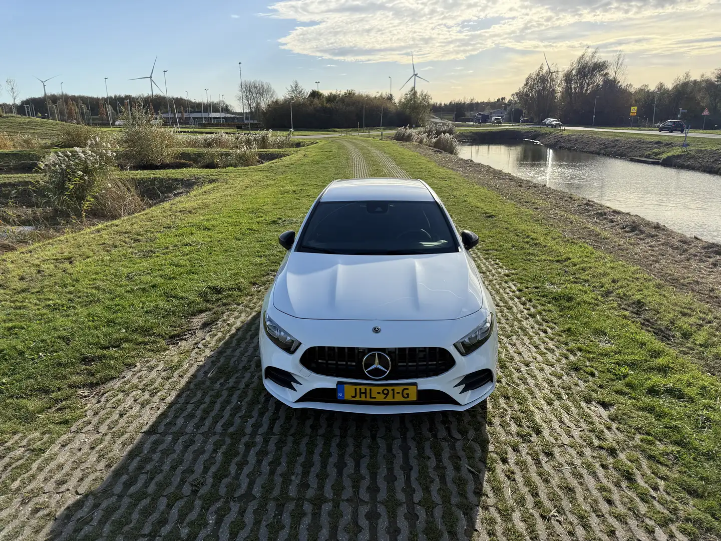 Mercedes-Benz A 200 A-Klasse Amg Pakket 163pk 7G-DCT Wit White - 2