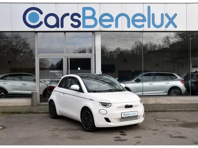 Fiat 500e 3+1 42 kWh La Prima ACC CO DRIVER PANO CAM 1° MAIN