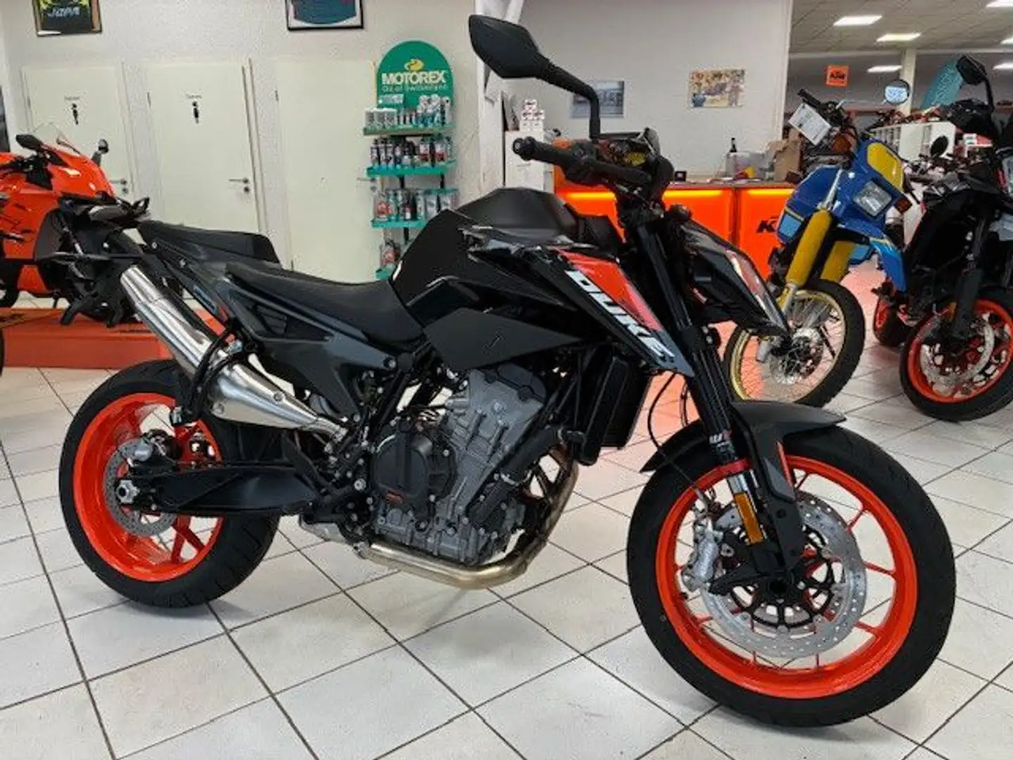 KTM 790 Duke inkl. TECH PACK MY26 Negro - 1