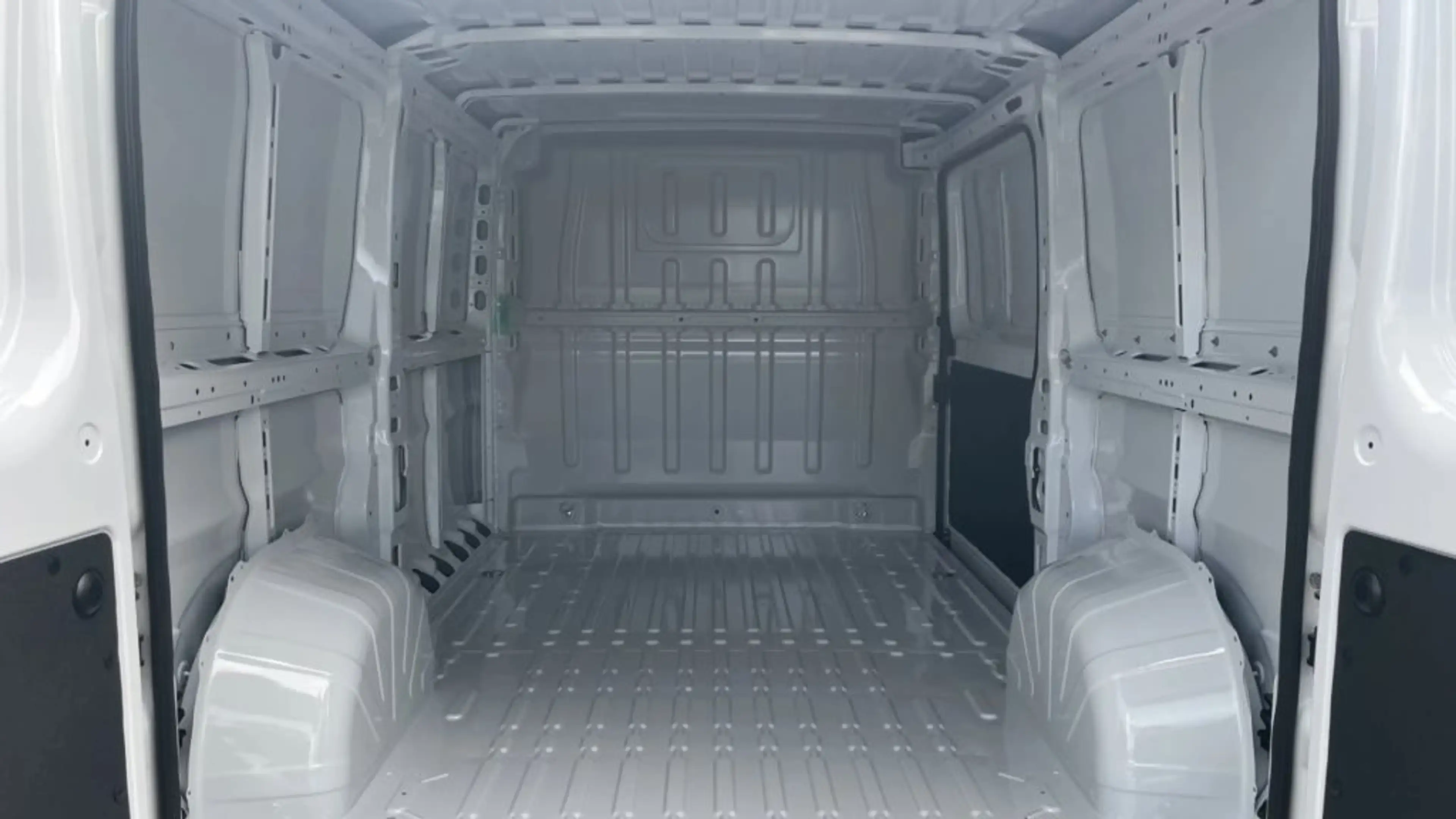 Toyota Proace Max 2.2-l-D 33 L2H1 Duty 30 x AB LAGER!!! — photo 9