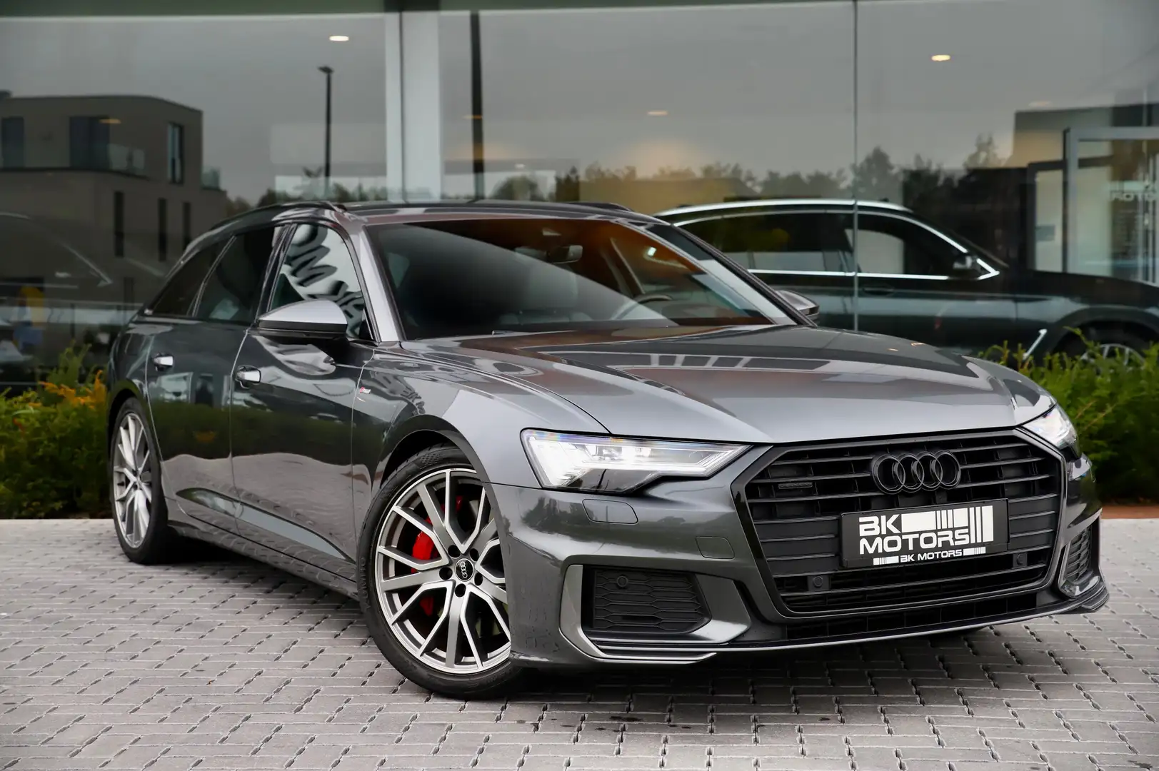 Audi A6 Avant 55 TFSIe Quattro COMPETITION-TREKHAAK-CAMERA Grijs - 1