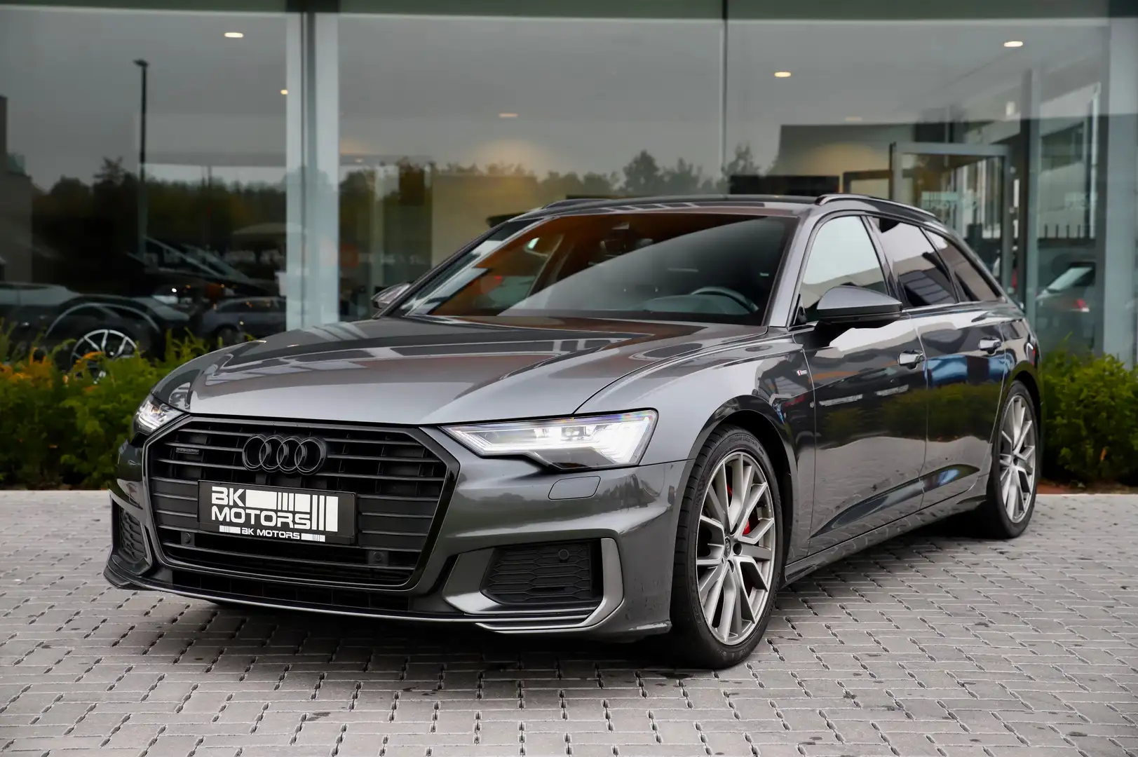 Audi A6 Avant 55 TFSIe Quattro COMPETITION-TREKHAAK-CAMERA Grijs - 2