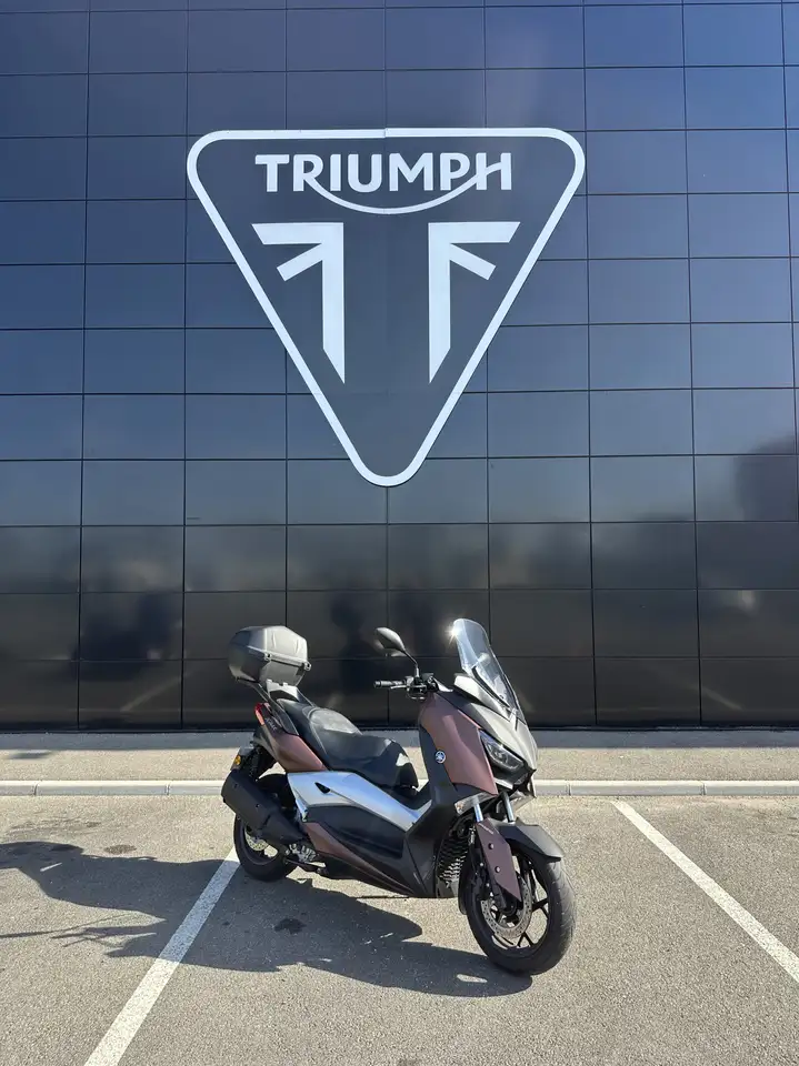 Yamaha X-Max 300
