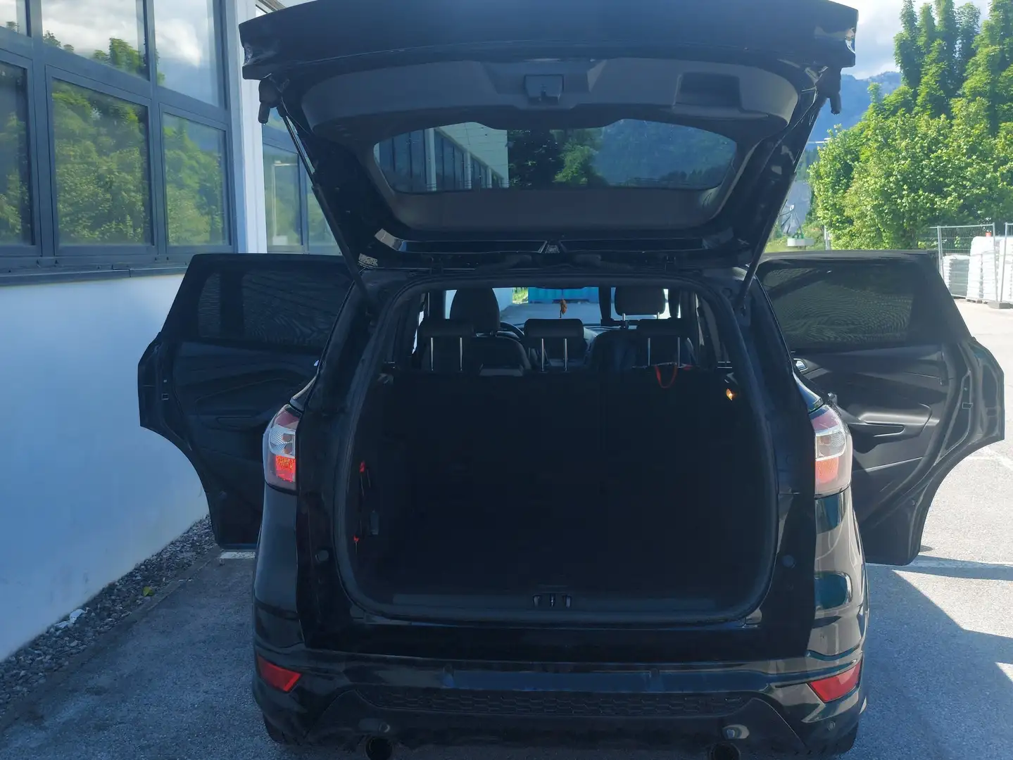 Ford Kuga Kuga 1,5 TDCi Titanium Titanium Schwarz - 1