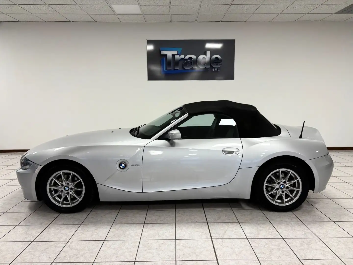BMW Z4 Z4 2.0i Cabrio Roadster Grigio - 2