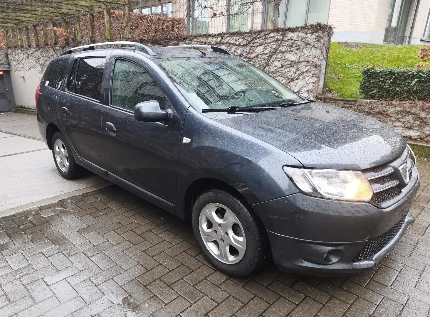 Dacia Logan MCV TCe 90 E6 Ambiance - 2
