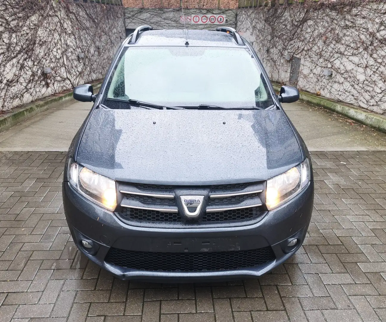 Dacia Logan MCV TCe 90 E6 Ambiance - 1