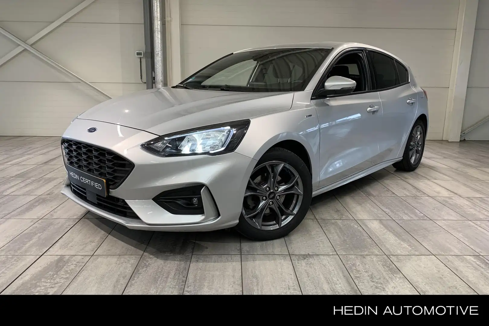 Ford Focus 1.0 EcoBoost Hybrid 125pk ST-Line Business | Winte Grijs - 1