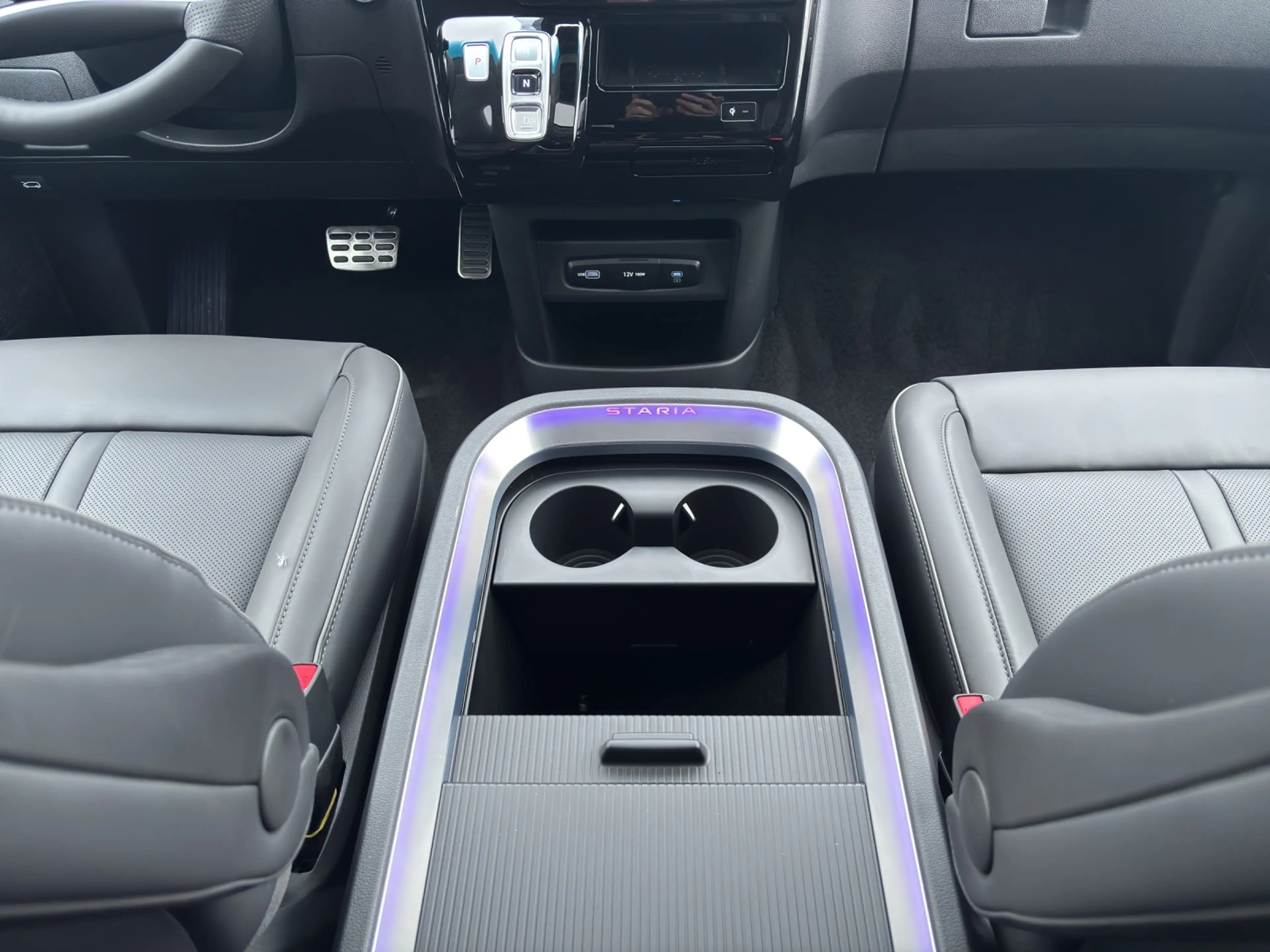 Hyundai STARIA Hybrid 1.6 T-GDi Signature PANO/NSCC/BOSE — photo 11