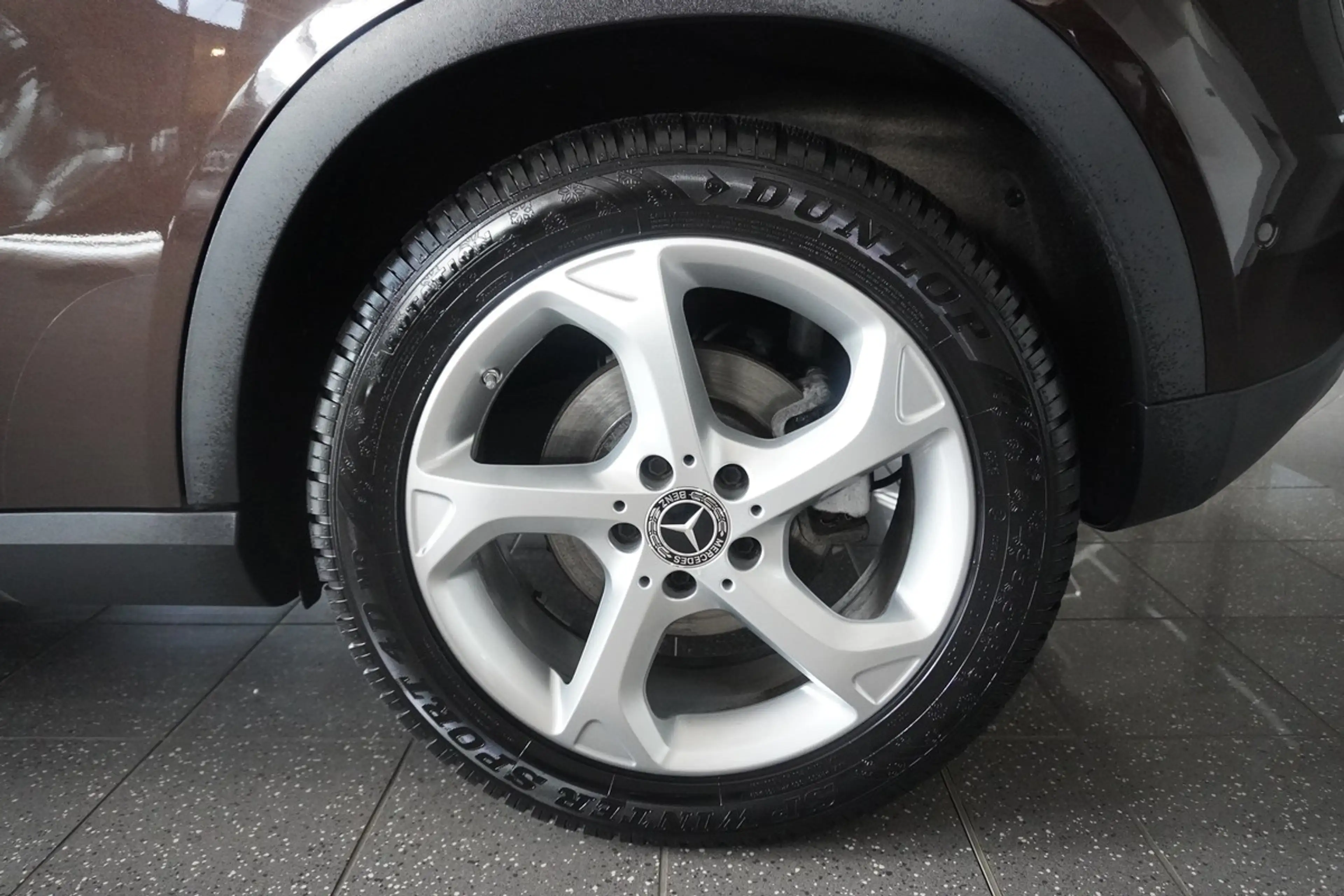 Mercedes-Benz GLA 220 d Urban LED Distr. 360 Navi AHK — photo 28