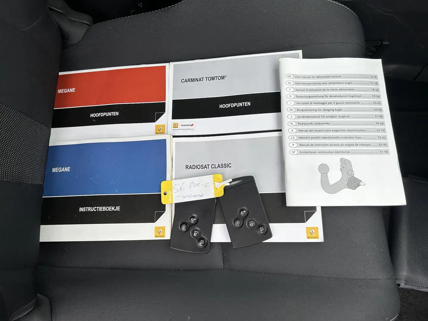 Renault Megane Coupé 1.6 RS uitv zie foto,s GT uitvoering/airco/c Zwart - 2