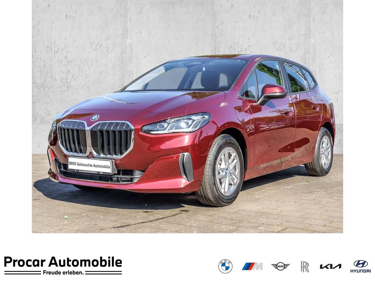 BMW 225 2023