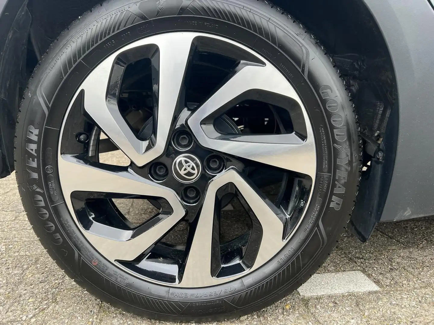 Toyota Aygo X 1.0 12v Pulse 5-drs + FABRIEKSGARANTIE Vert - 2