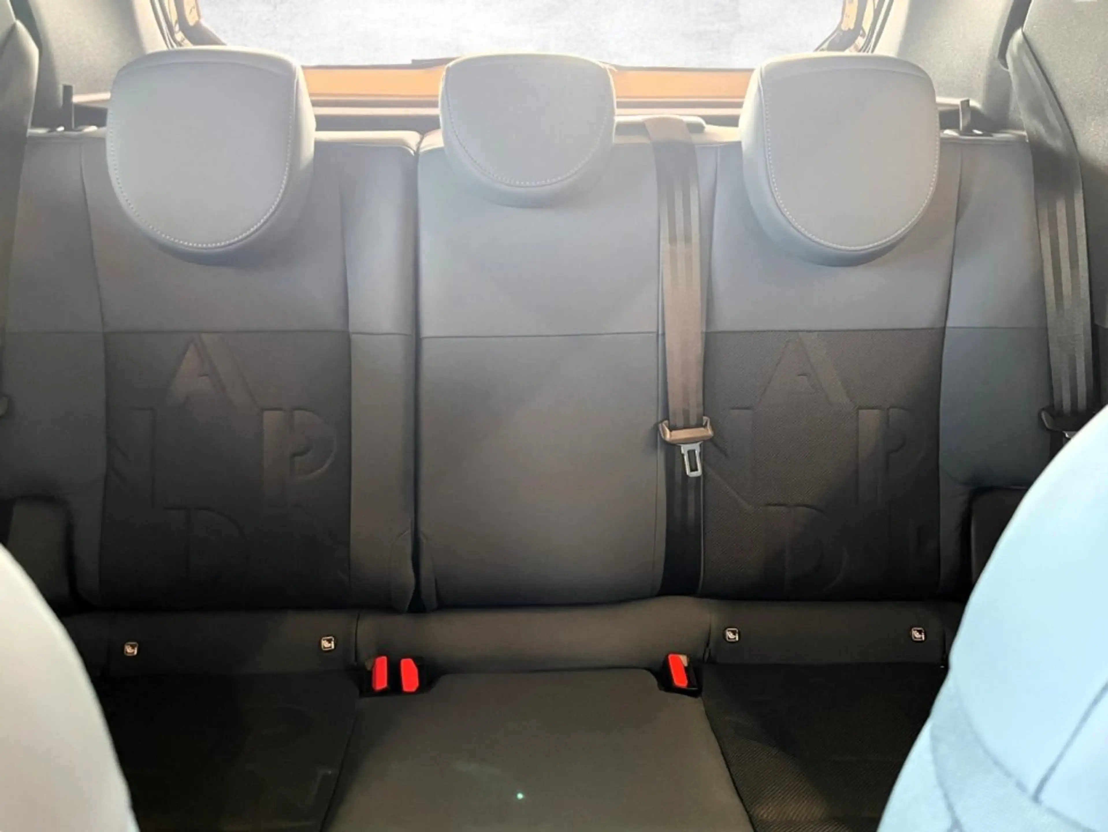 Fiat Grande Panda -e Icon Elektro 113 44 kWh — photo 13