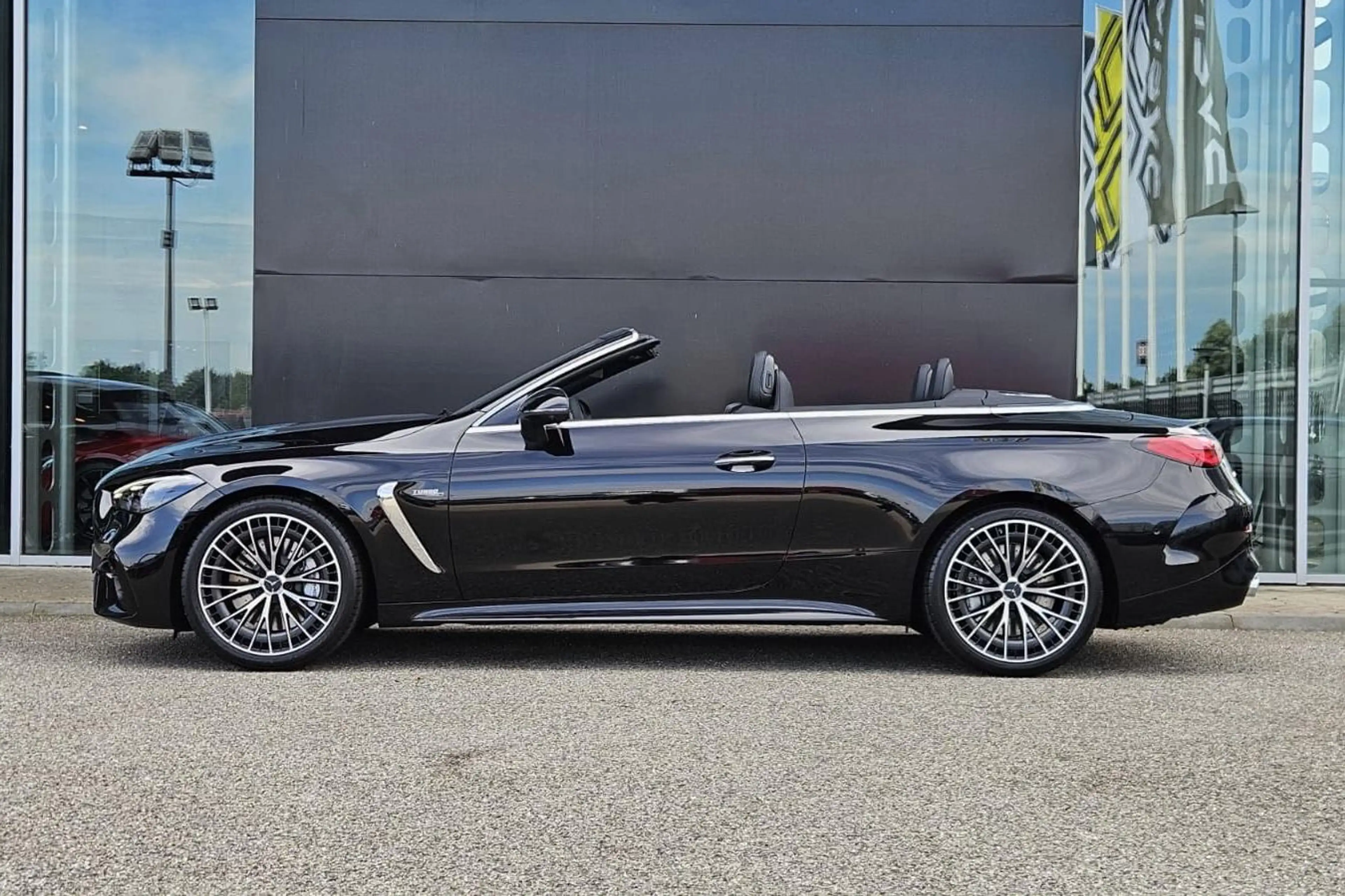 Mercedes-Benz CLE 53 AMG CLE Cabriolet Automaat 4MATIC+ | Premium Plus Pakk — photo 2