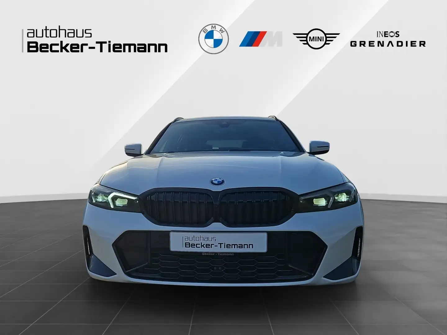 BMW 330 d xDrive Touring | M-Sport Pro | LiveCock Prof. | Weiß - 2