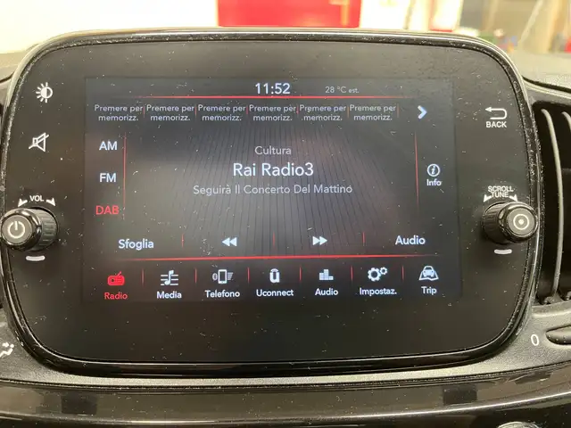 Fiat 500 view 11