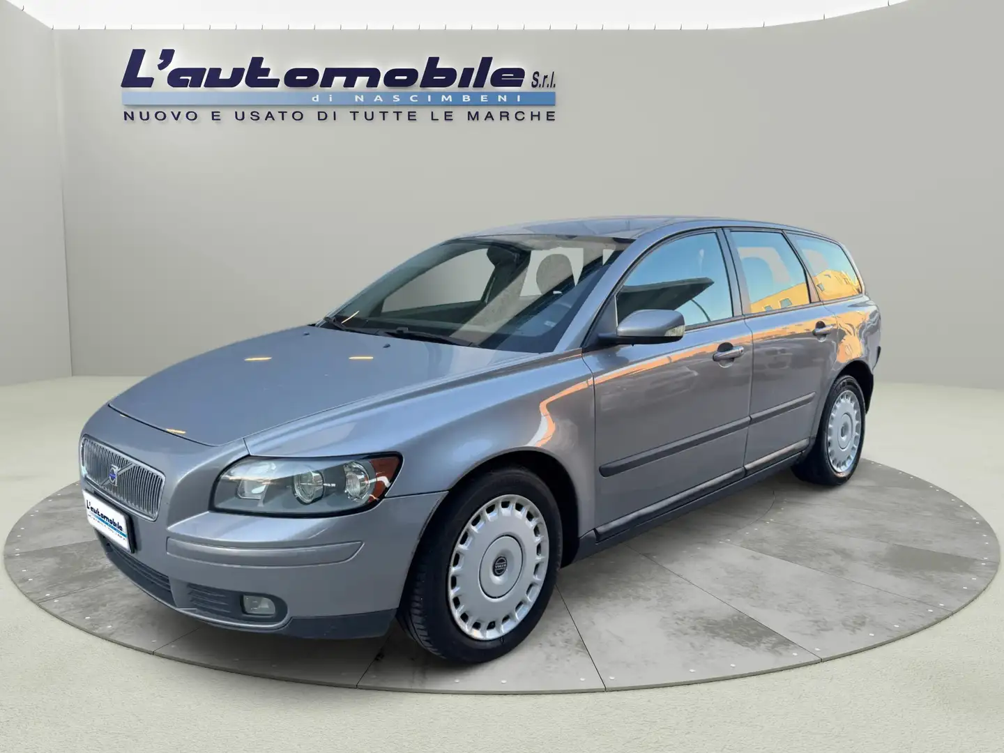 Volvo V50 V50 2.0d Momentum Grigio - 1