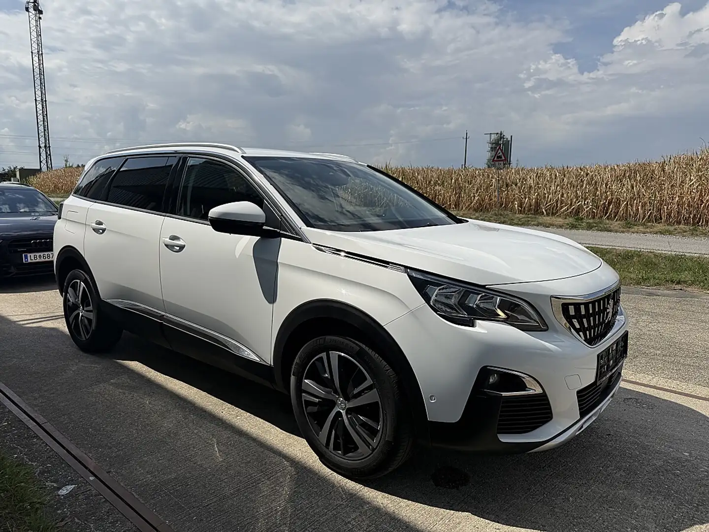 Peugeot 5008 1.2 PureTech 130 Allure (EURO 6d) Weiß - 1