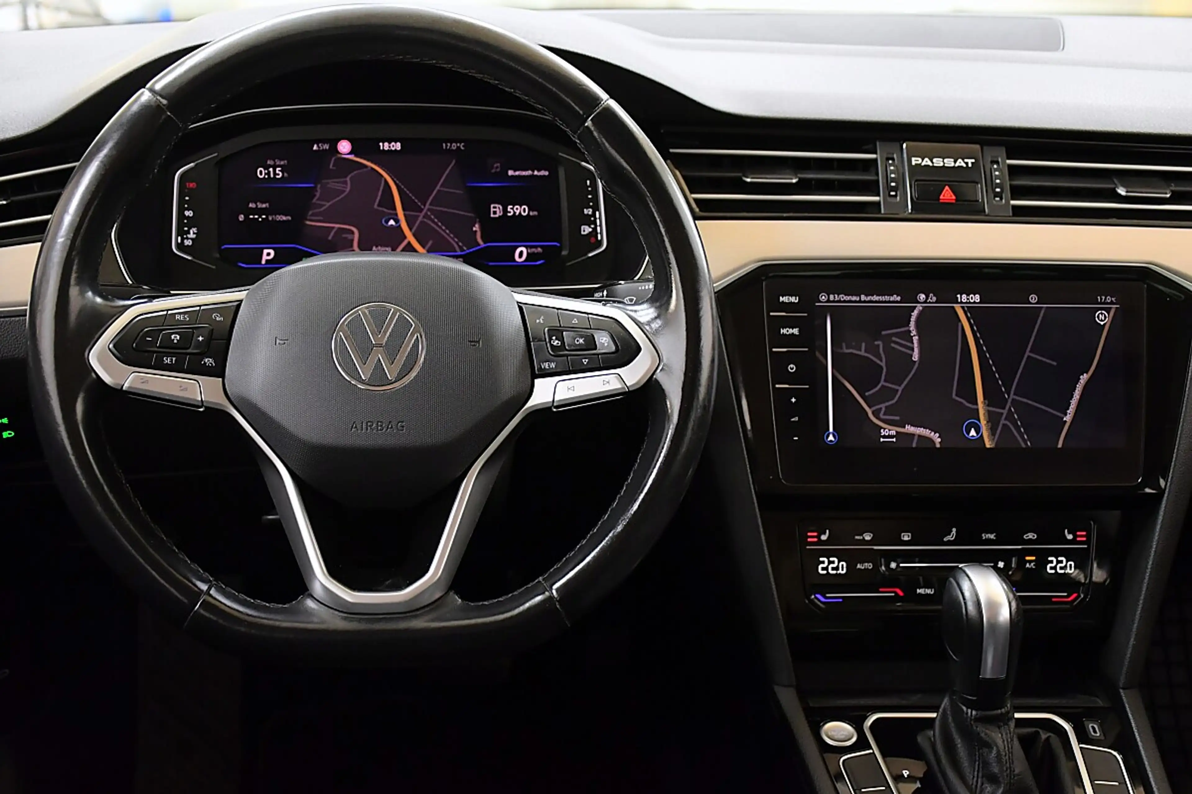 Volkswagen Passat Variant Elegance 2,0 SCR TDI DSG — photo 17