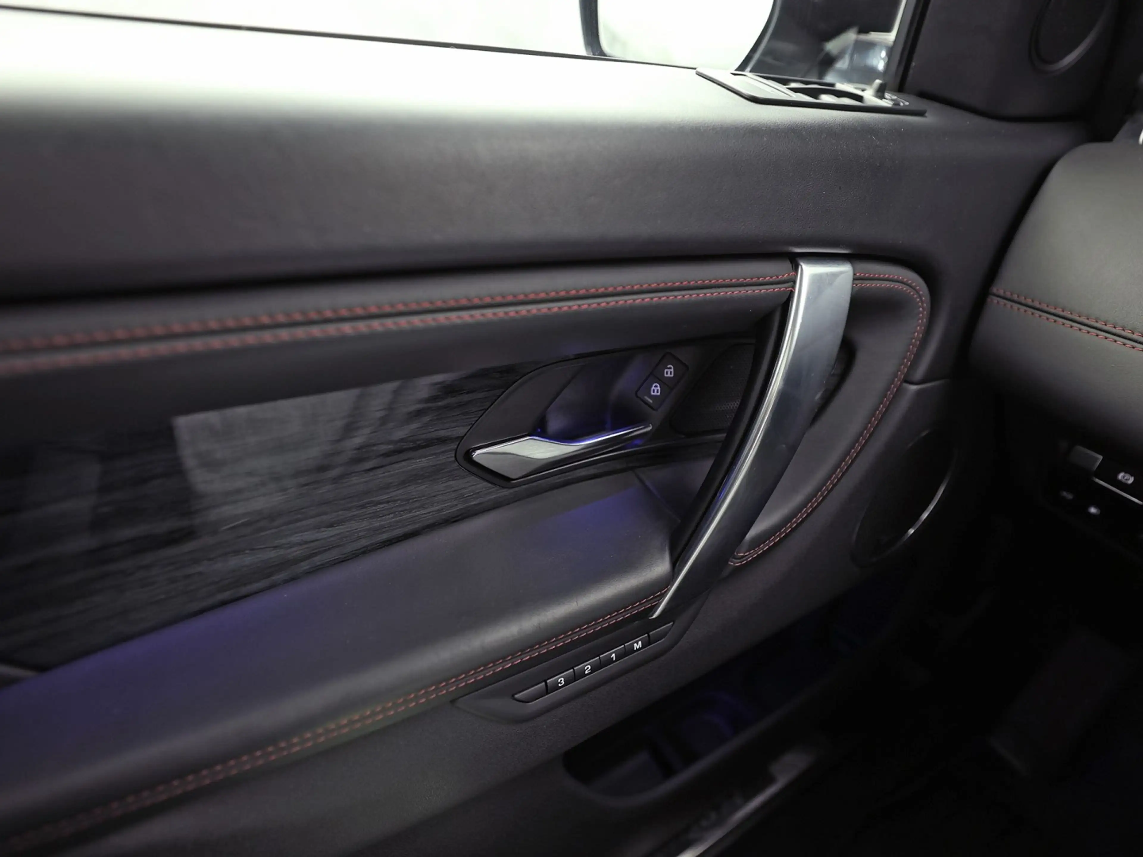 Land Rover Discovery Sport P300e 1.5 R-Dynamic HSE 309Pk Automaat (PANORAMADA — photo 25
