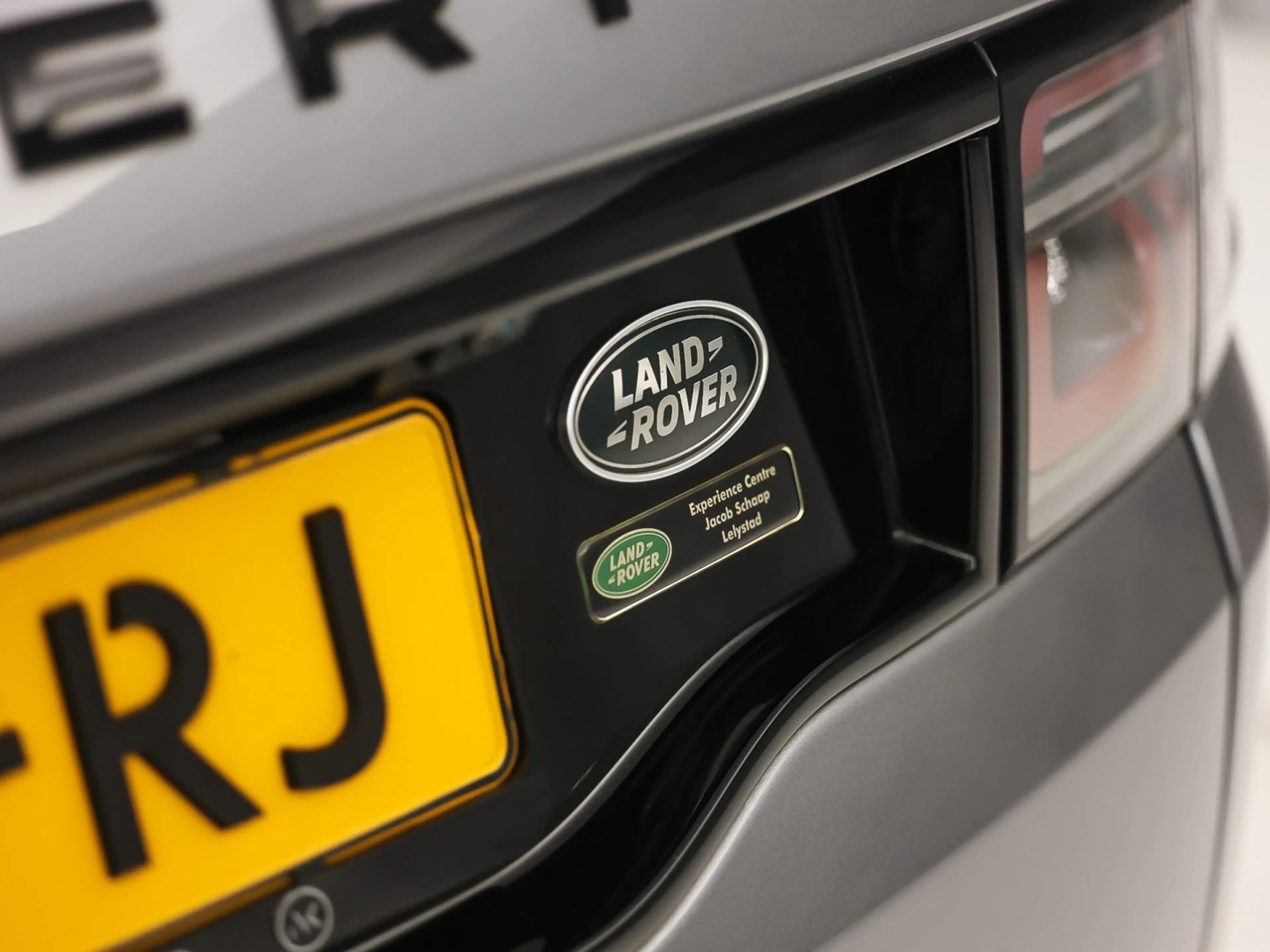Land Rover Discovery Sport P300e 1.5 R-Dynamic HSE 309Pk Automaat (PANORAMADA — photo 35