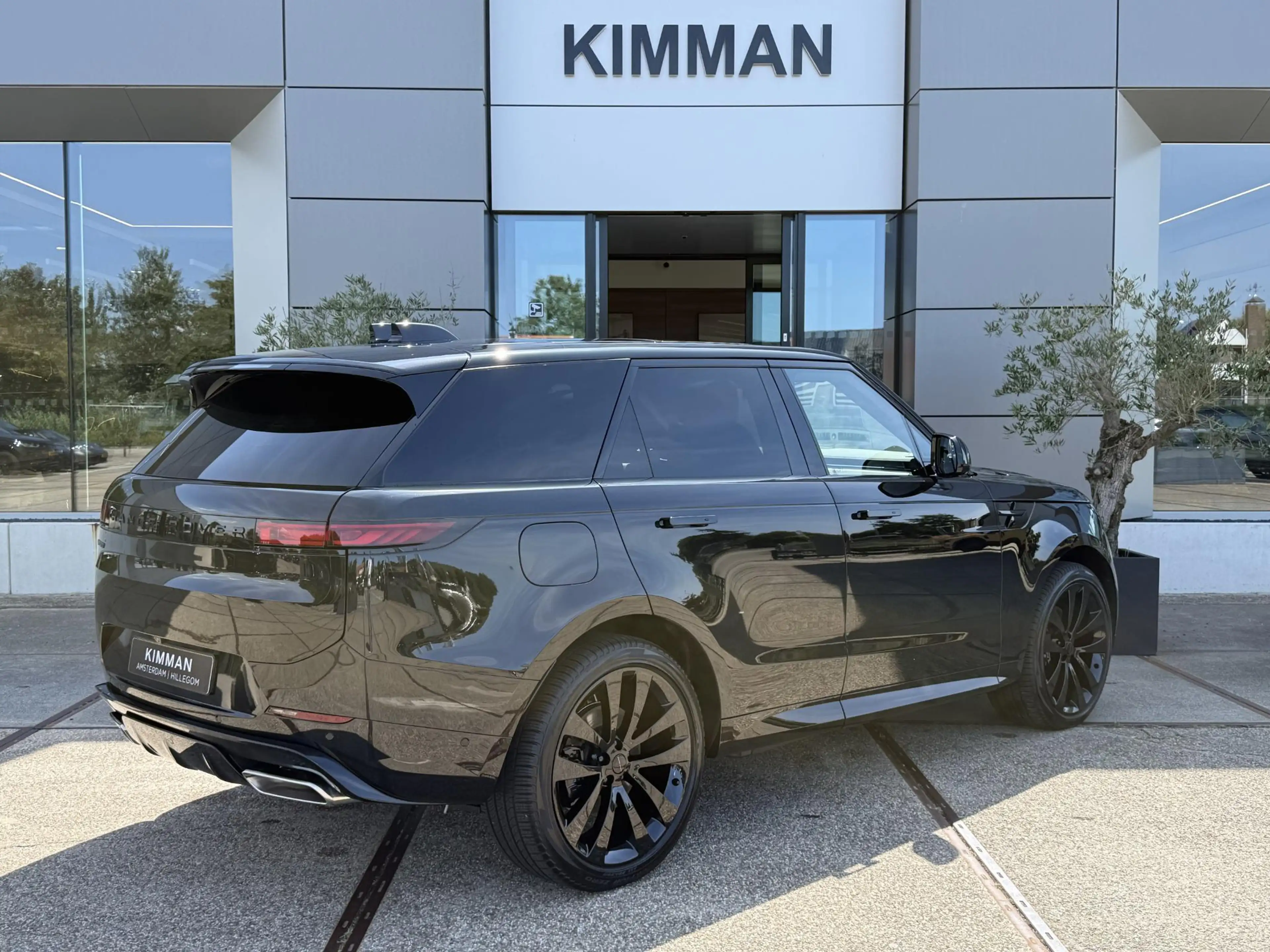 Land Rover Range Rover Sport 3.0 P460e Dynamic SE PHEV | 23 Inch Gloss Black | — photo 4