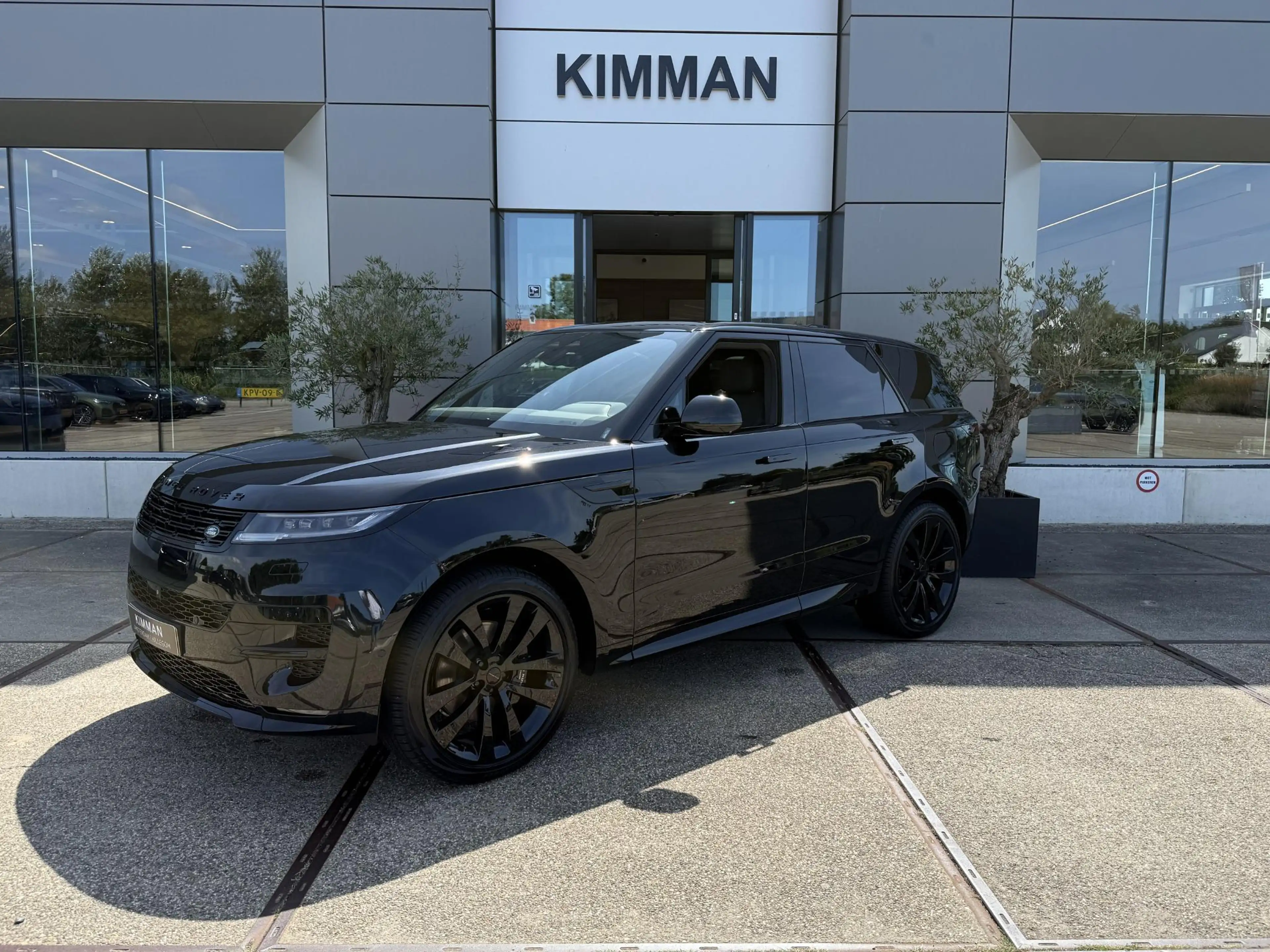 Land Rover Range Rover Sport 3.0 P460e Dynamic SE PHEV | 23 Inch Gloss Black | — photo 2