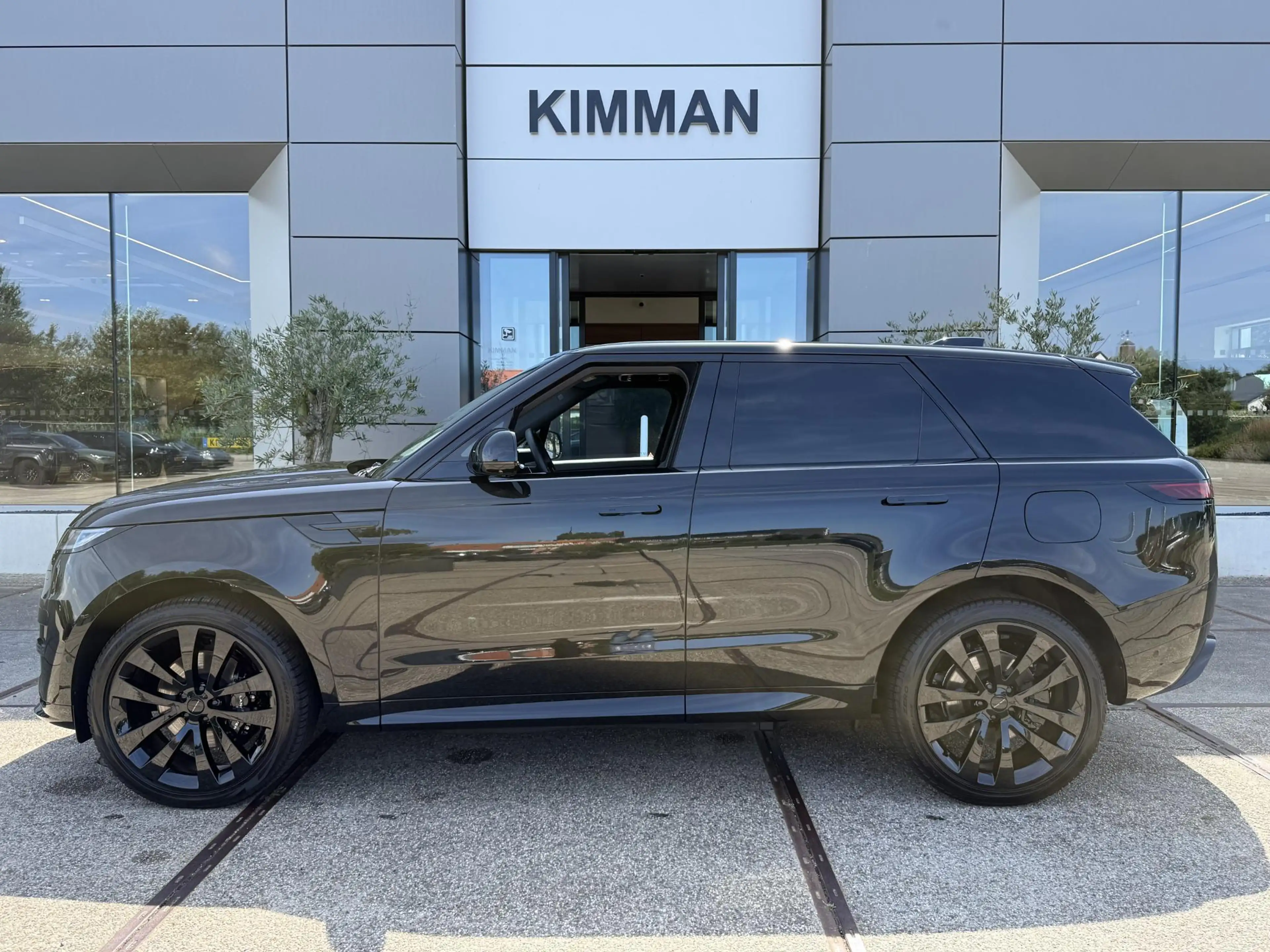 Land Rover Range Rover Sport 3.0 P460e Dynamic SE PHEV | 23 Inch Gloss Black | — photo 3