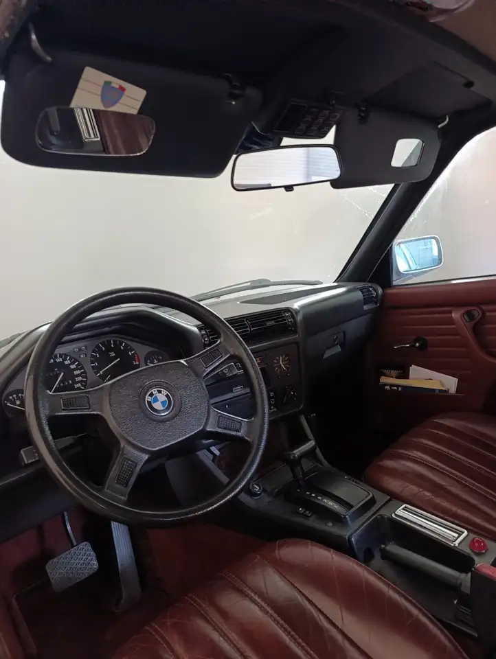 BMW 320i 10 automatic, foto 6