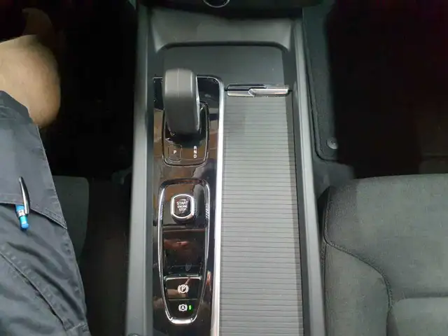 Volvo XC60 view 10