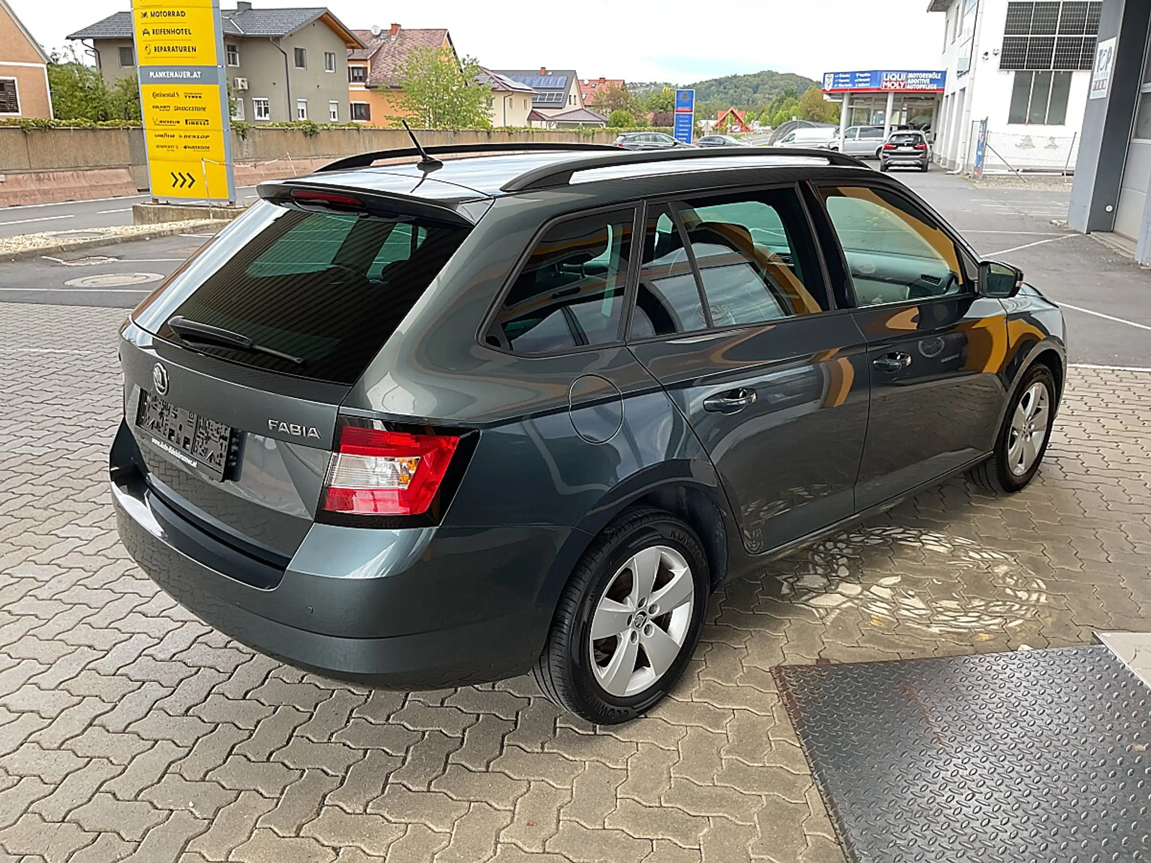 Skoda Fabia Combi Ambition 1,0 TSI**TEMPOMAT*SHZ*PDC** — photo 4