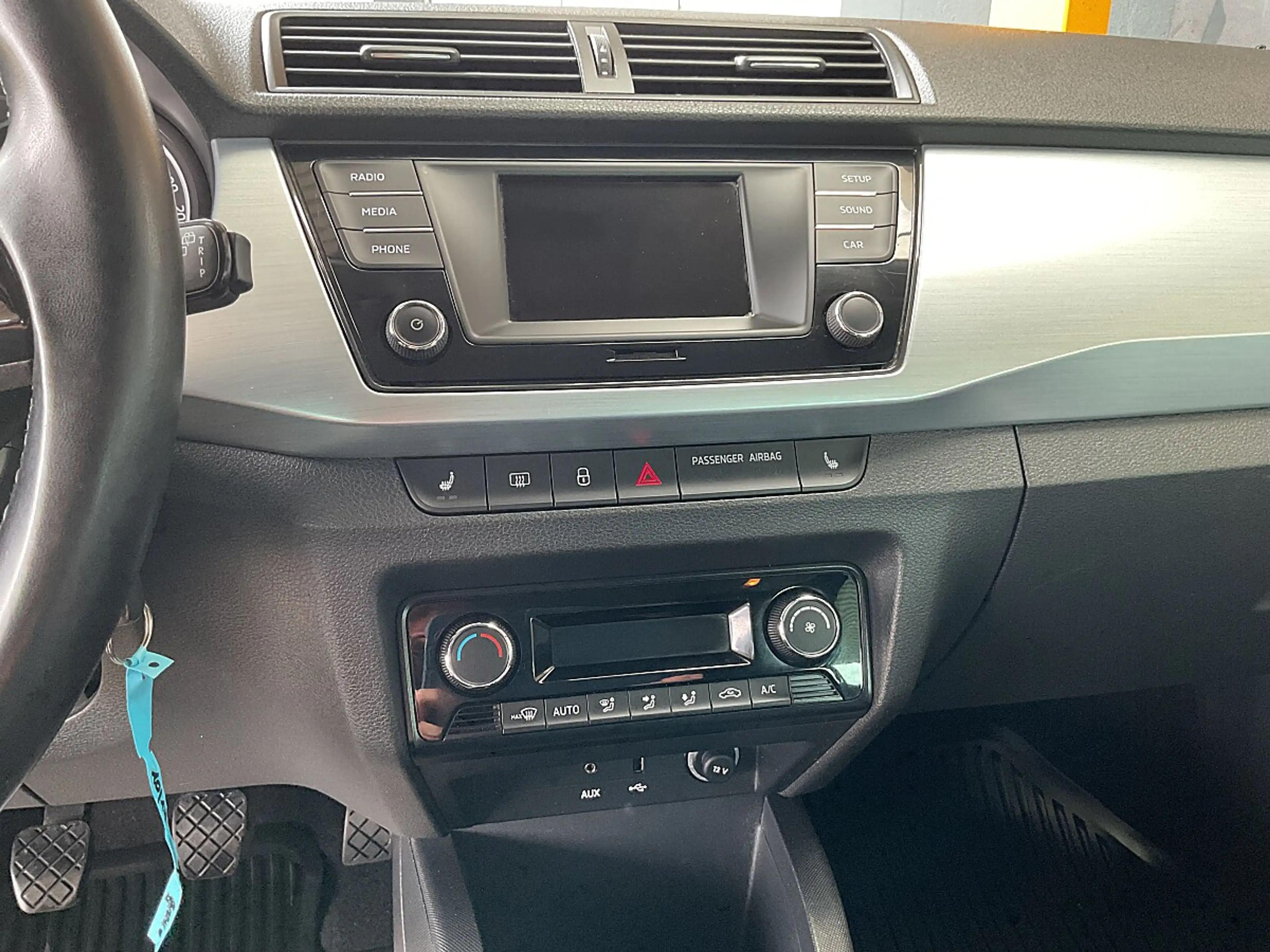 Skoda Fabia Combi Ambition 1,0 TSI**TEMPOMAT*SHZ*PDC** — photo 12