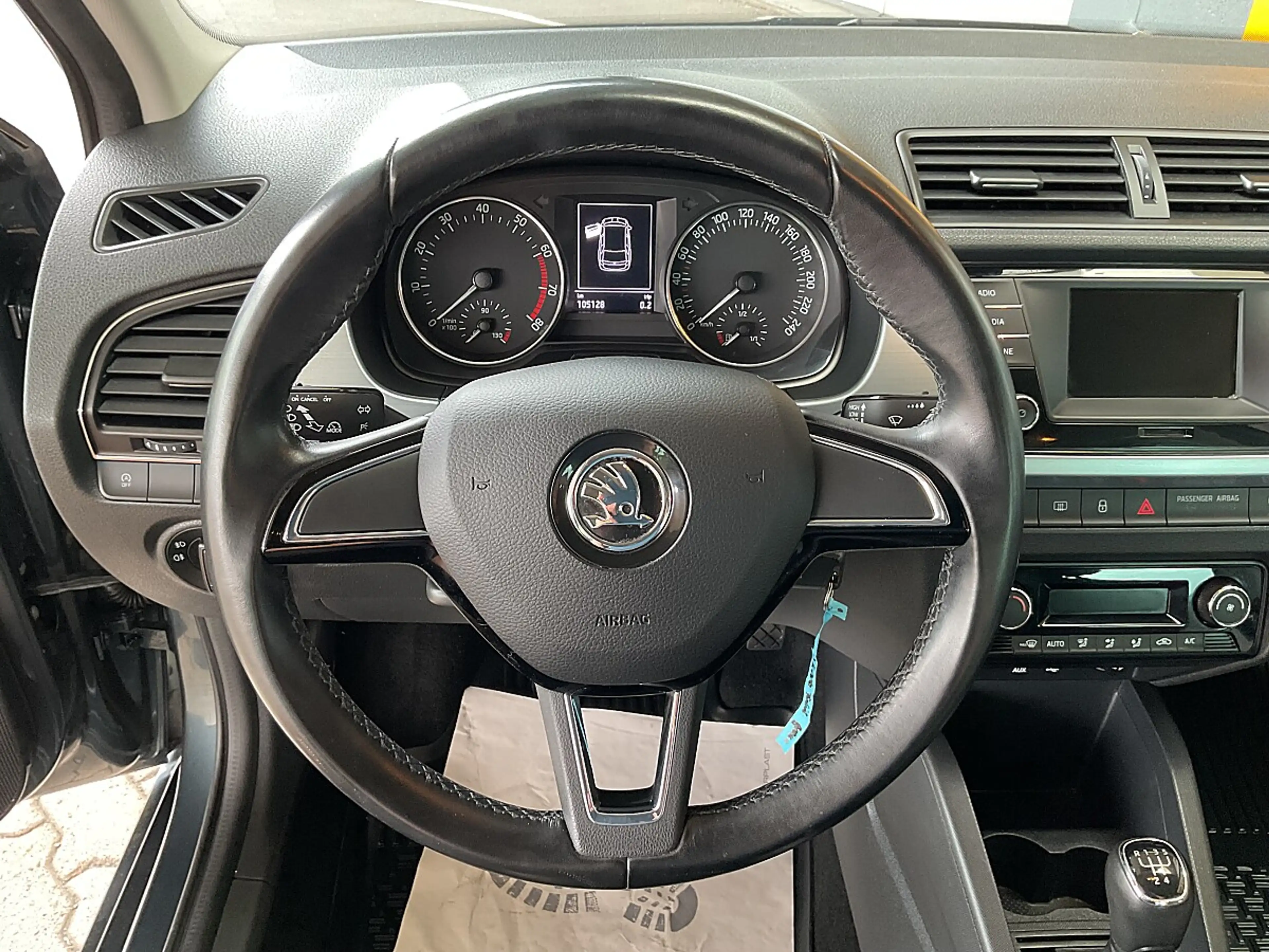 Skoda Fabia Combi Ambition 1,0 TSI**TEMPOMAT*SHZ*PDC** — photo 11