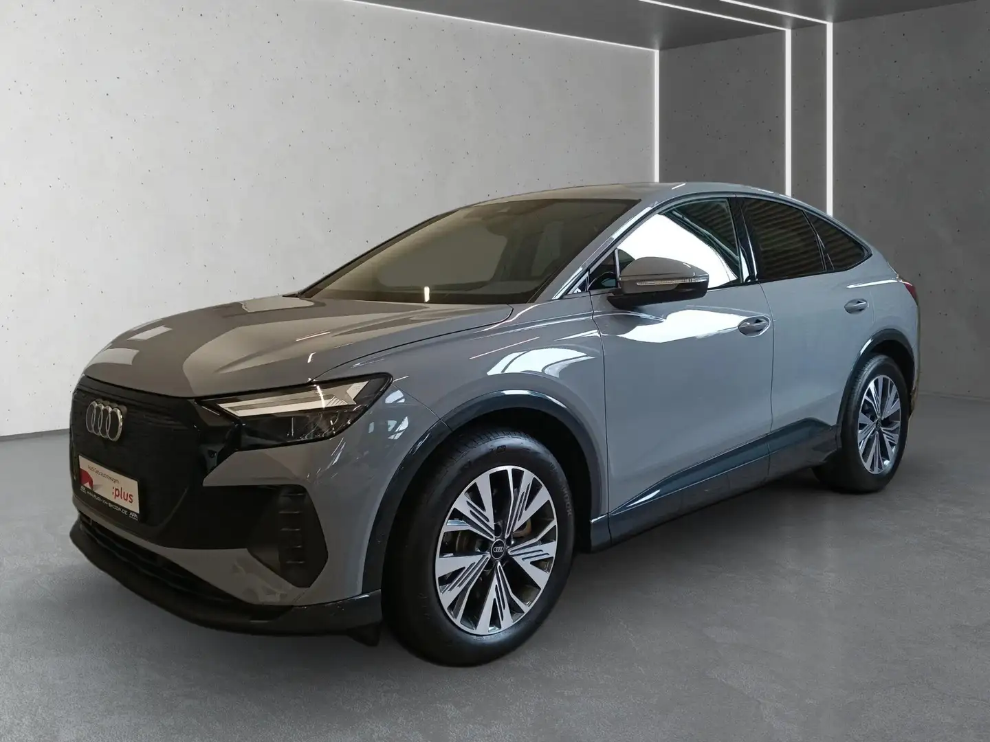 Audi Q4 e-tron Q4 Sportback 40 e-tron LED*Navi*vorb.AHK*Sound Grijs - 2