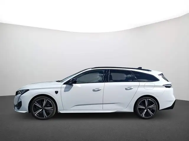 Peugeot 308 view 4