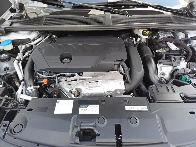 Peugeot 308 view 5