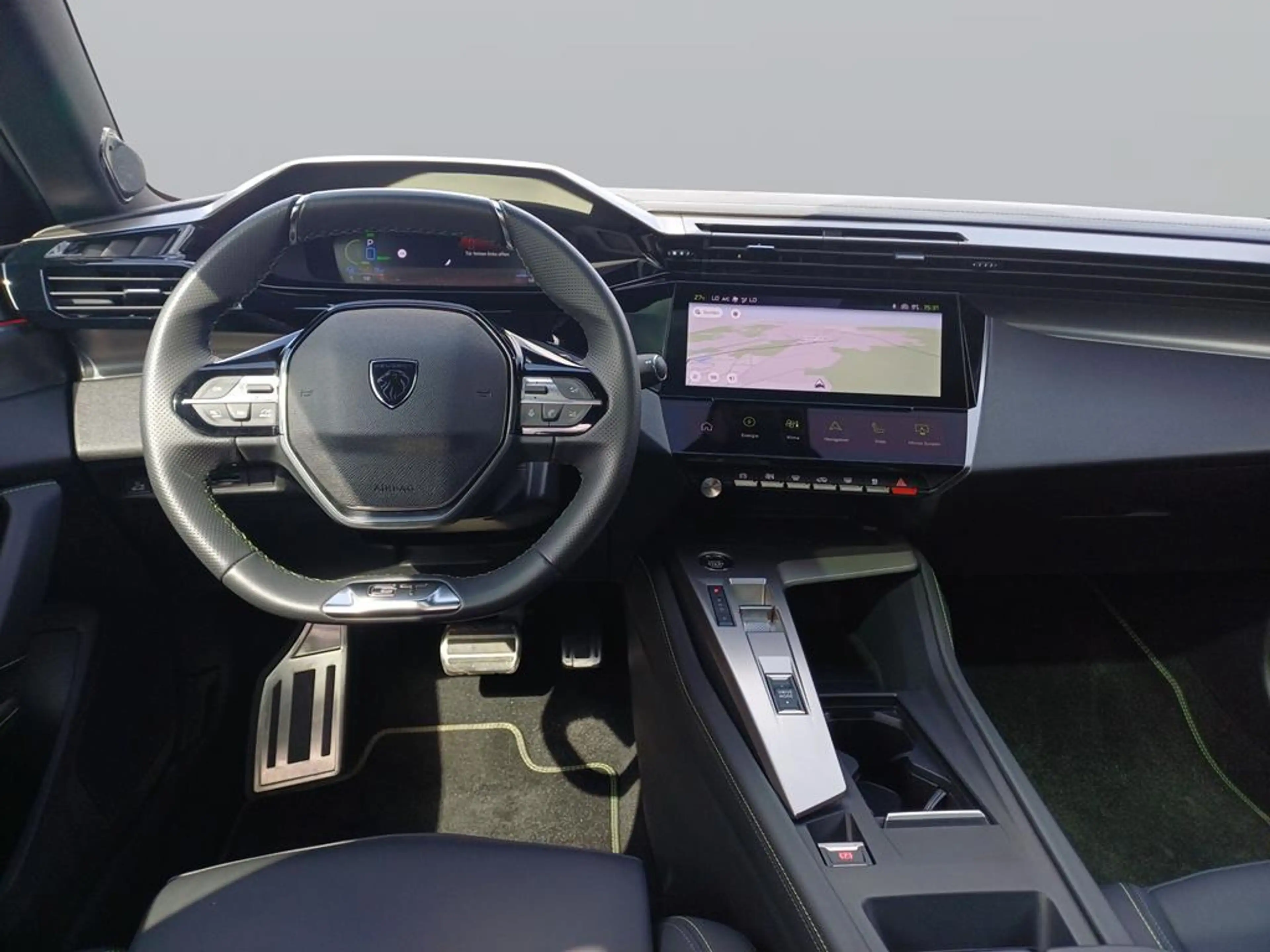 Peugeot 308 SW GT Plug-In Hybrid 180 e-EAT8 — photo 10