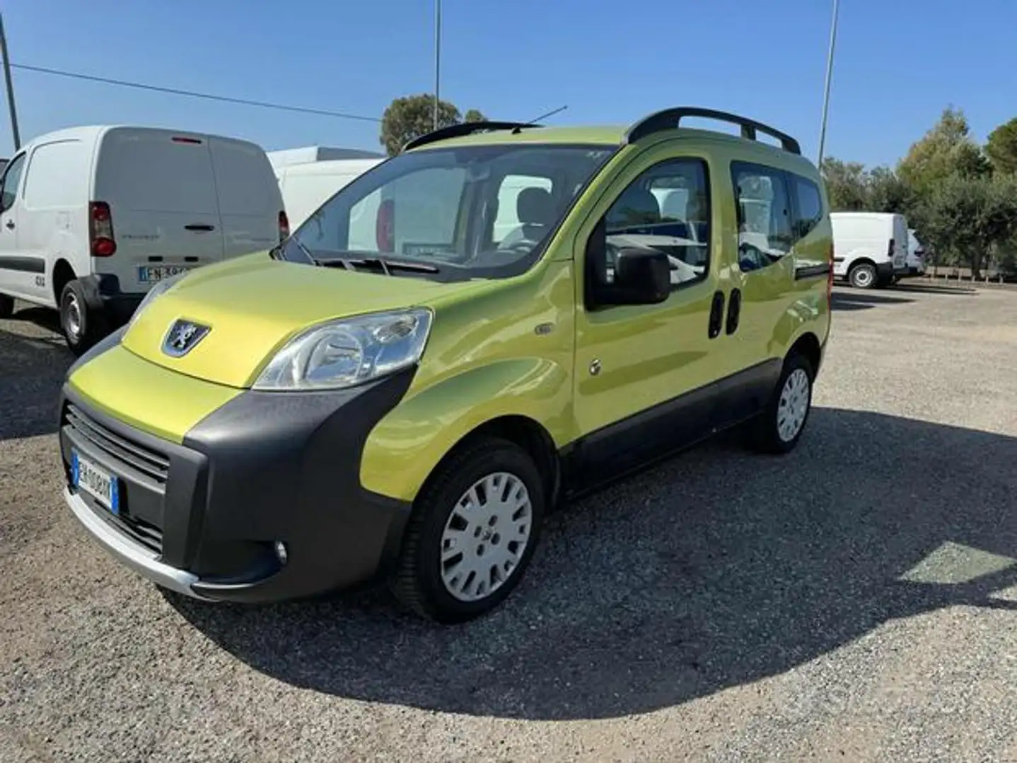 Peugeot Bipper Bipper Tepee 1.3 HDi 75 FAP Stop&Start Outdoor - 2